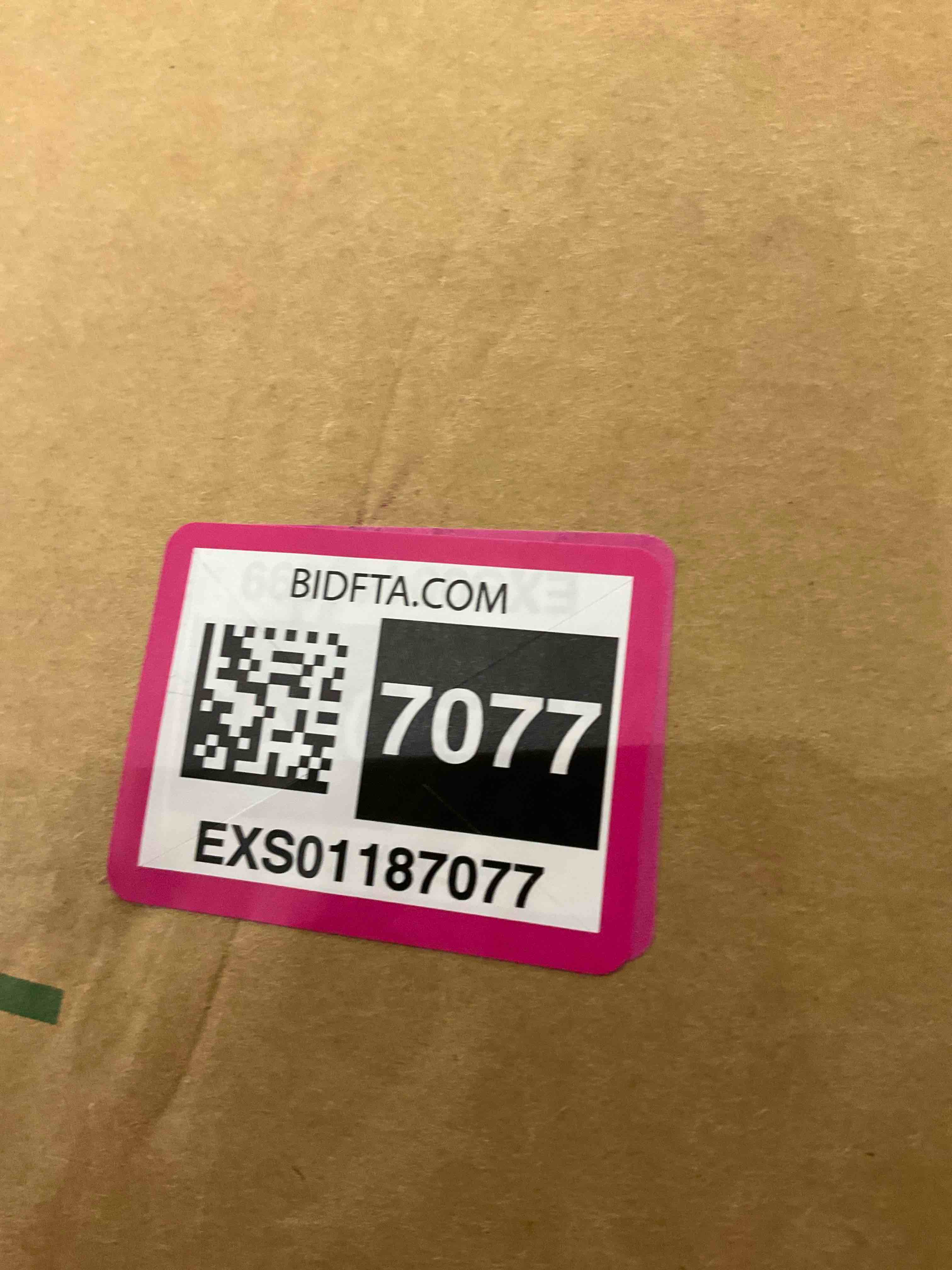 https://s3.amazonaws.com/lotting-images-prod/BargainHunt/EXS01187077_1710255746421.jpeg