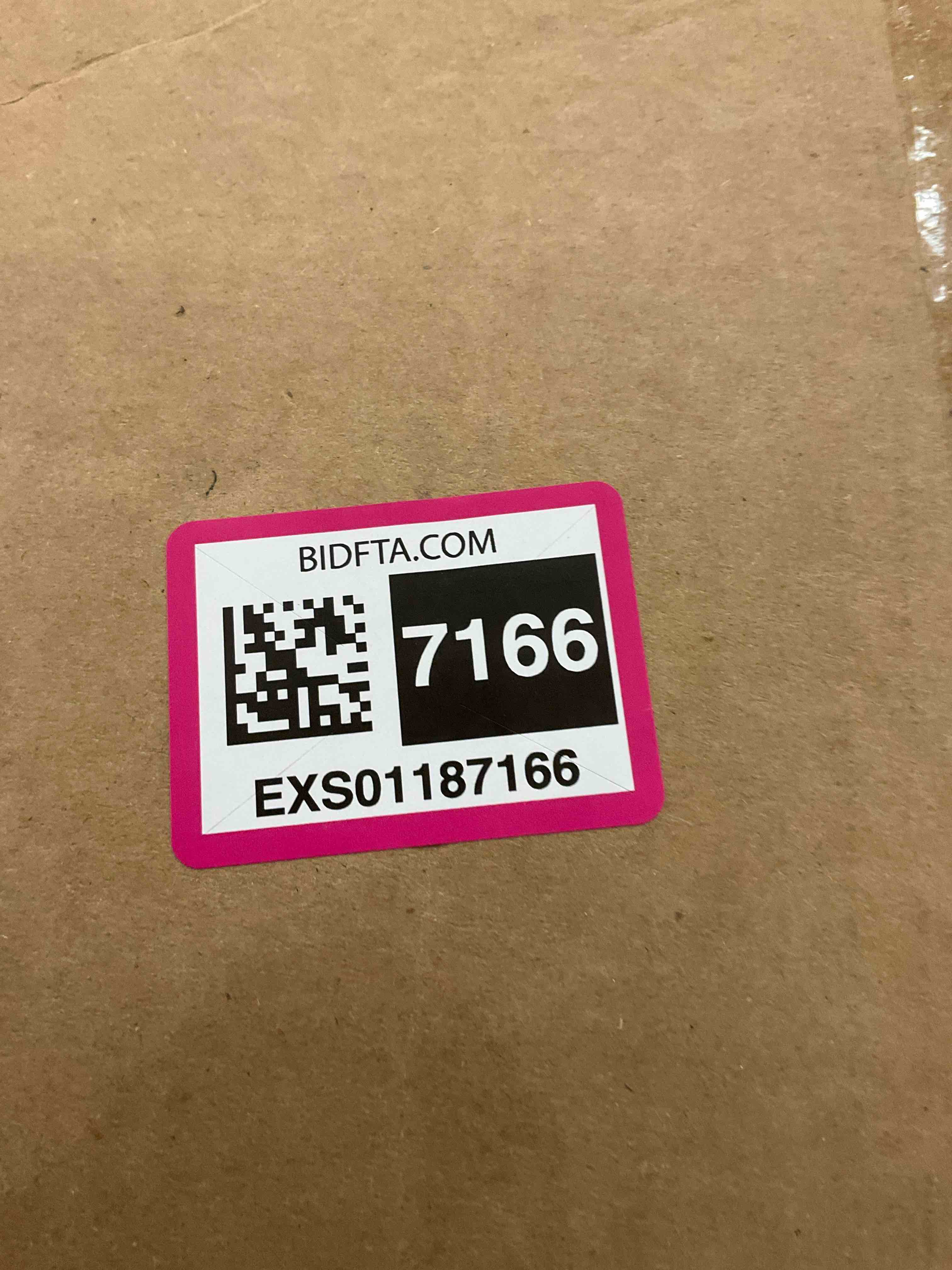 https://s3.amazonaws.com/lotting-images-prod/BargainHunt/EXS01187166_1710430700449.jpeg