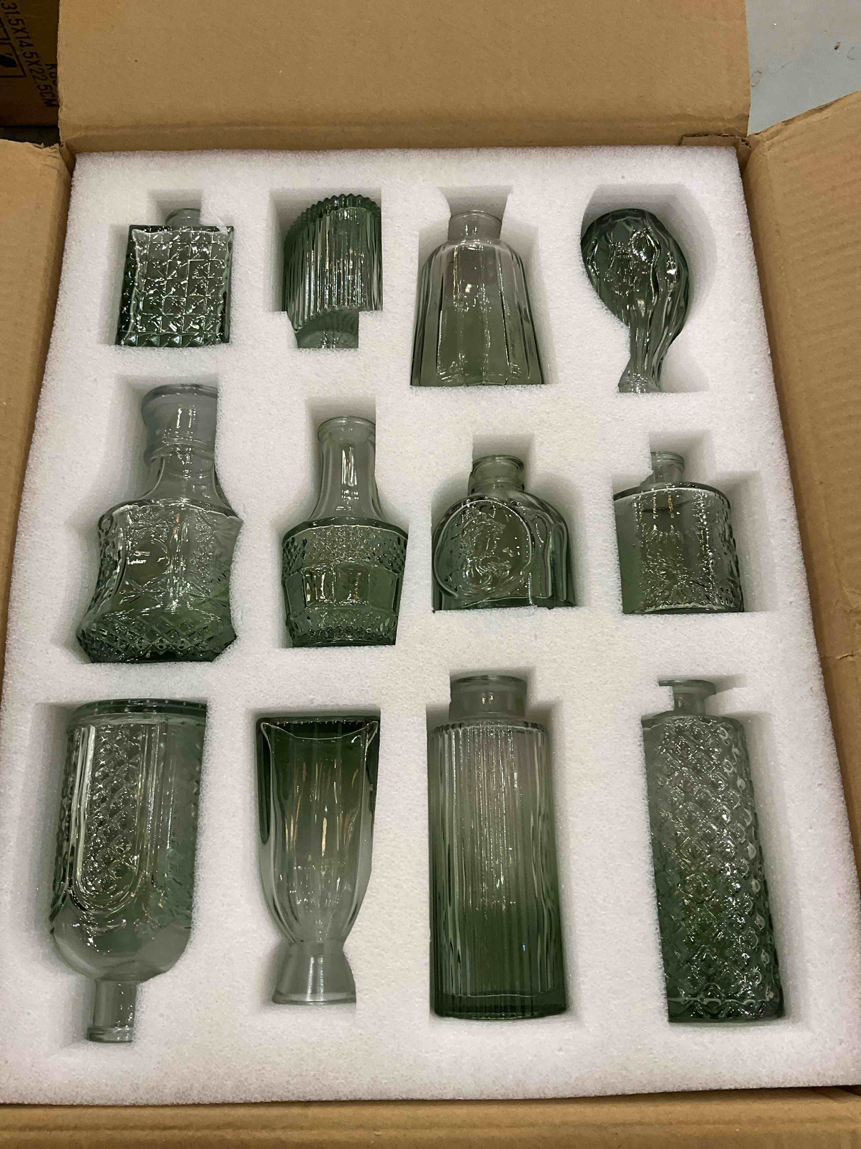 https://s3.amazonaws.com/lotting-images-prod/BargainHunt/EXS01187205_1710442074556.jpeg