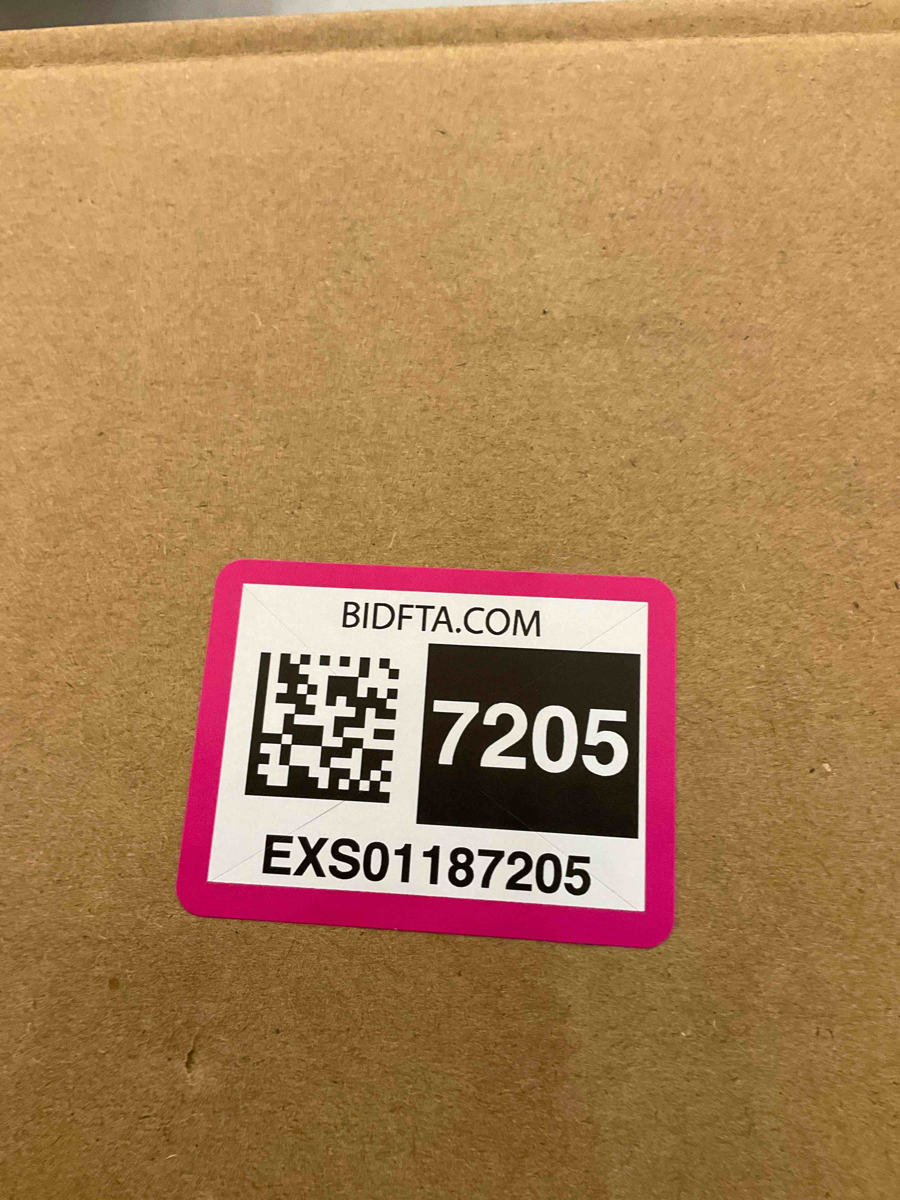 https://s3.amazonaws.com/lotting-images-prod/BargainHunt/EXS01187205_1710442096187.jpeg