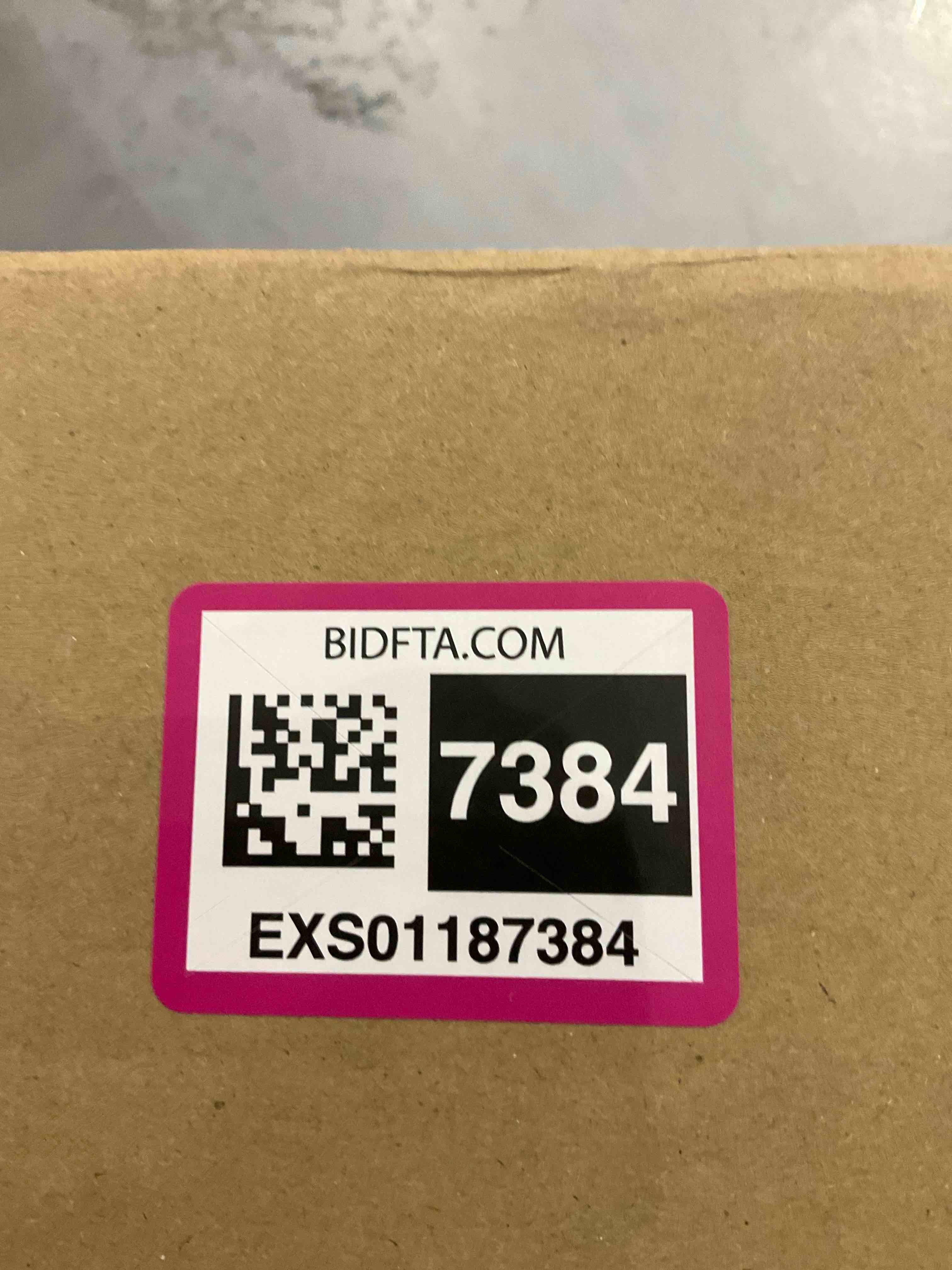 https://s3.amazonaws.com/lotting-images-prod/BargainHunt/EXS01187384_1710765610774.jpeg