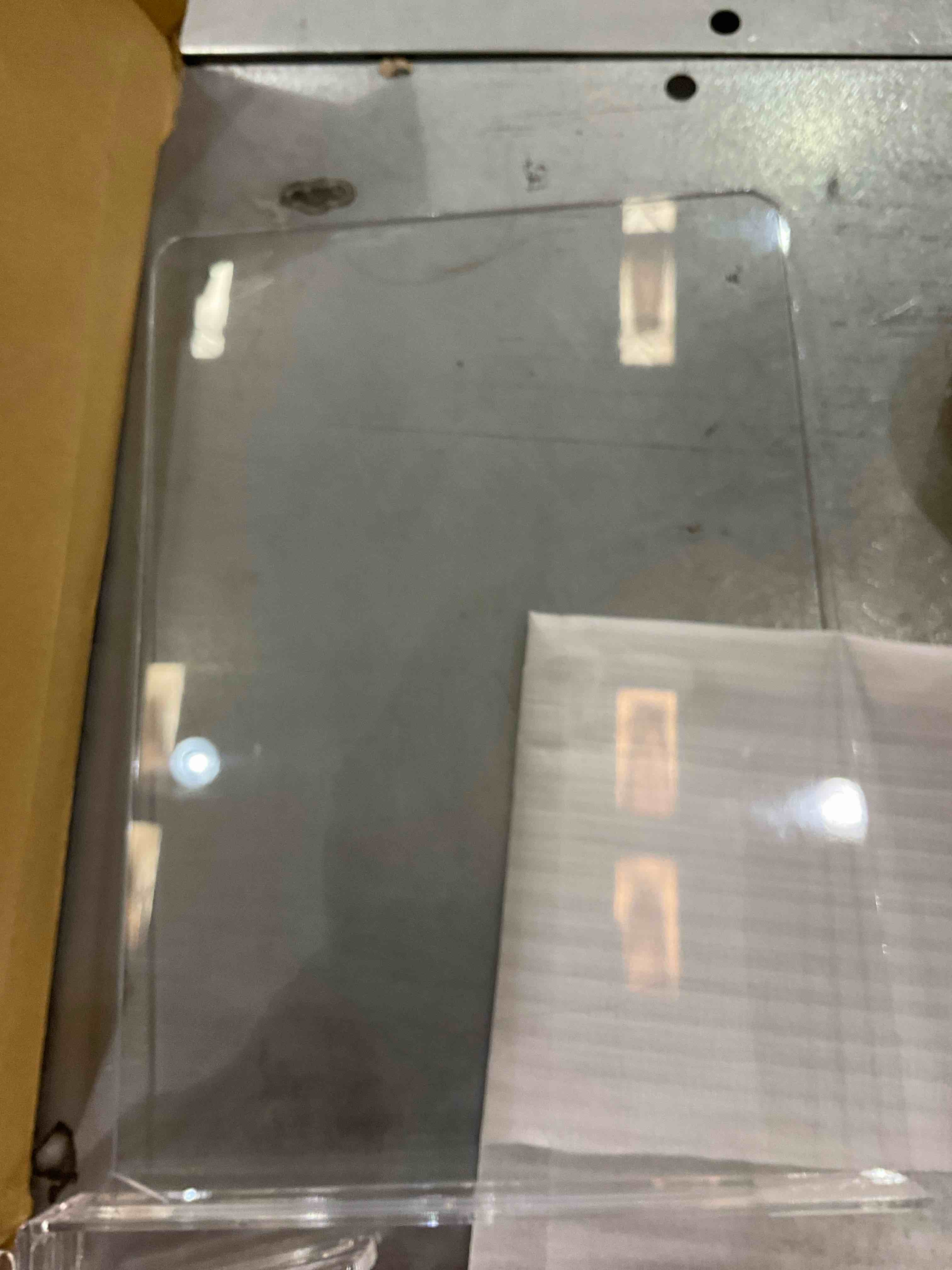 https://s3.amazonaws.com/lotting-images-prod/BargainHunt/EXS01187399_1710770989647.jpeg