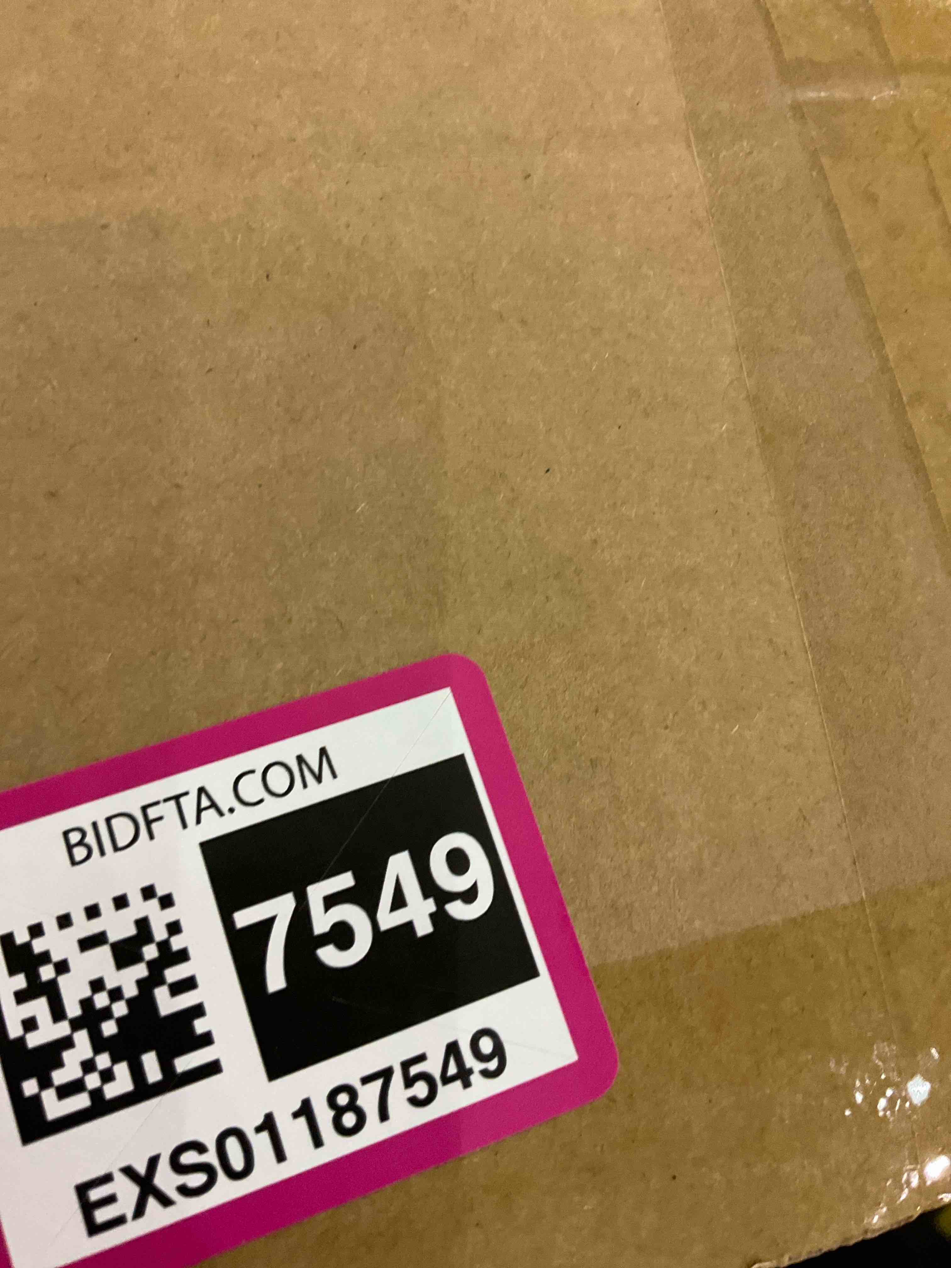 https://s3.amazonaws.com/lotting-images-prod/BargainHunt/EXS01187549_1709641329577.jpeg