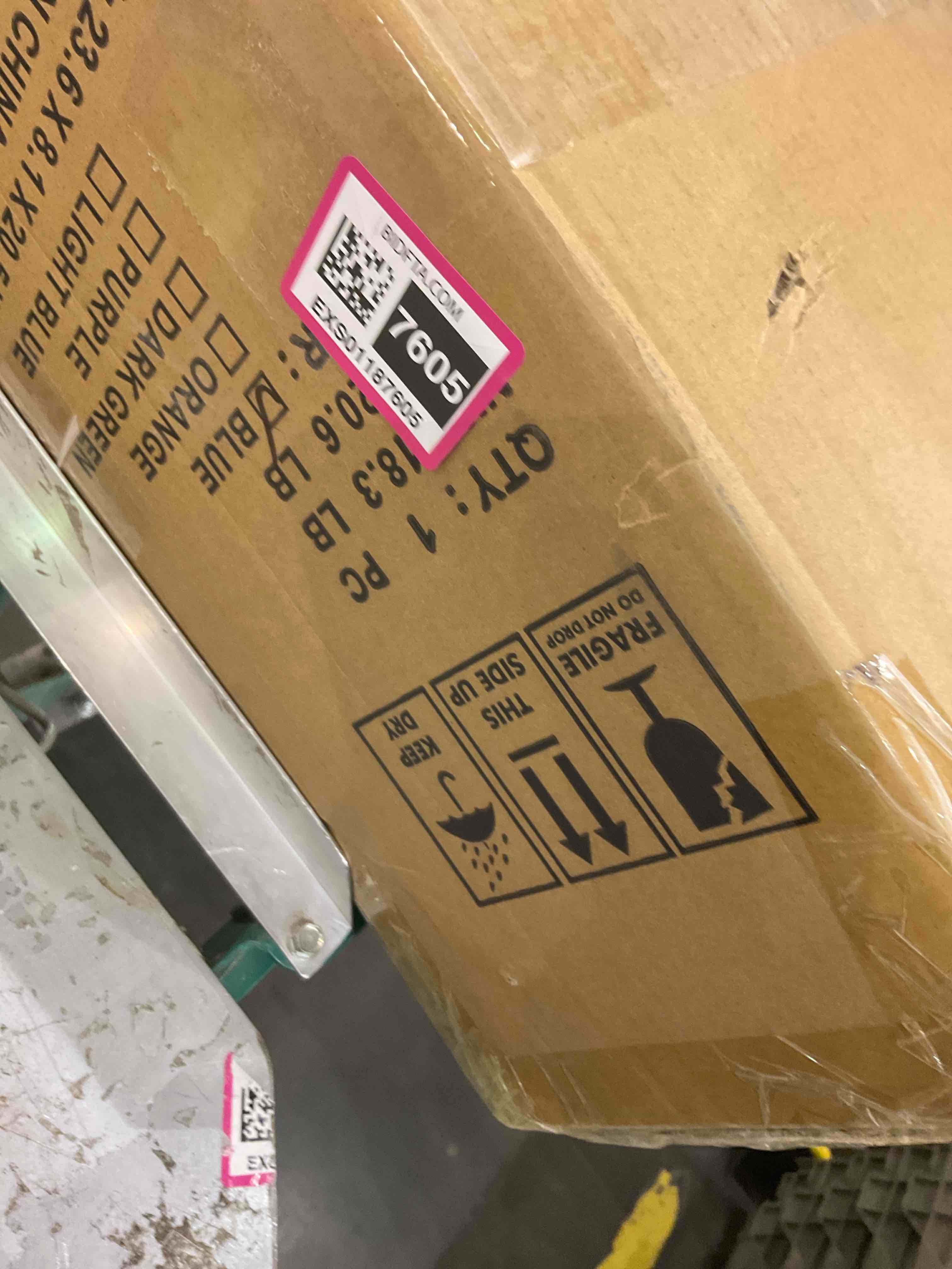 https://s3.amazonaws.com/lotting-images-prod/BargainHunt/EXS01187605_1709727997092.jpeg