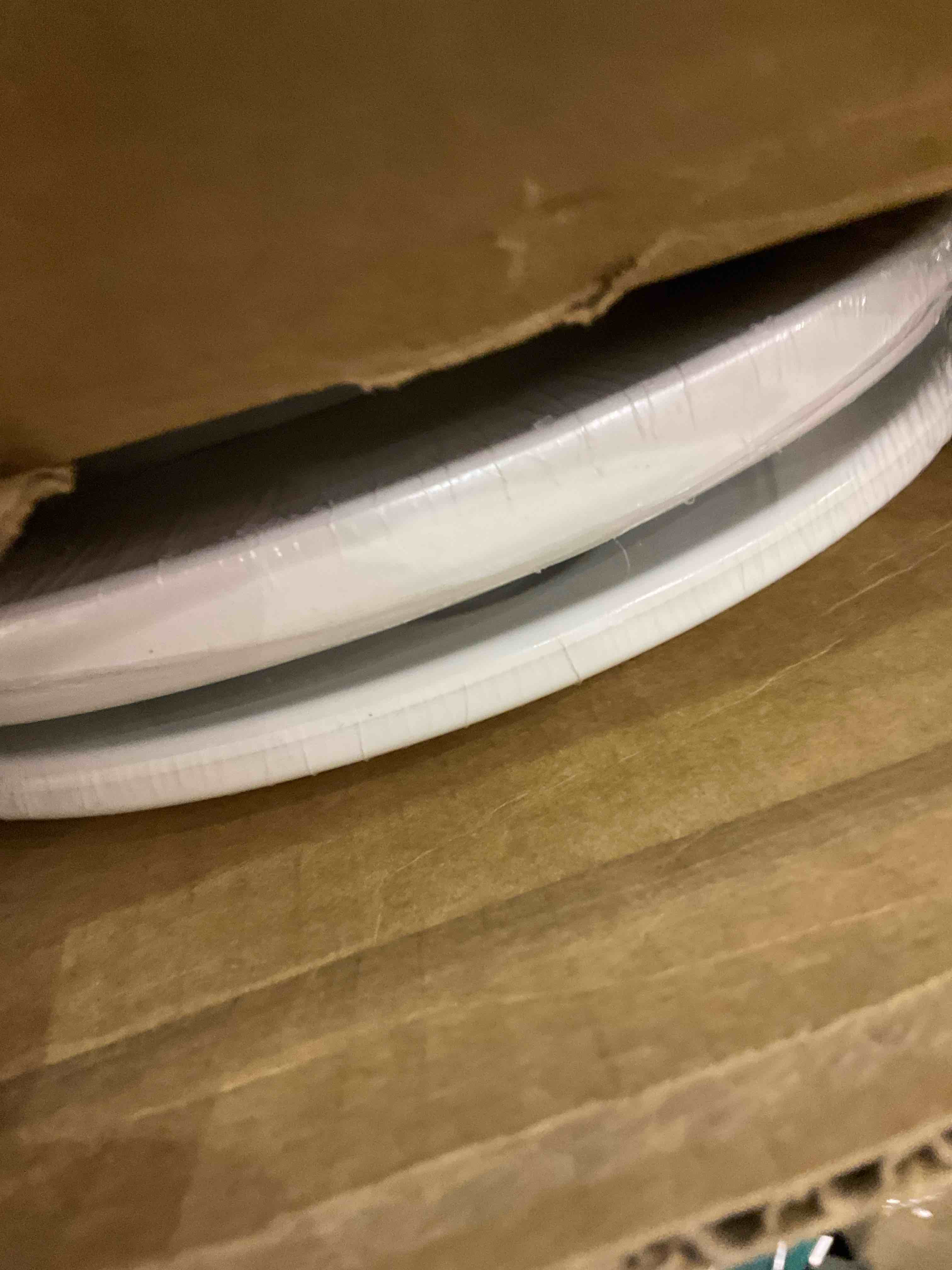 https://s3.amazonaws.com/lotting-images-prod/BargainHunt/EXS01187784_1710156504036.jpeg