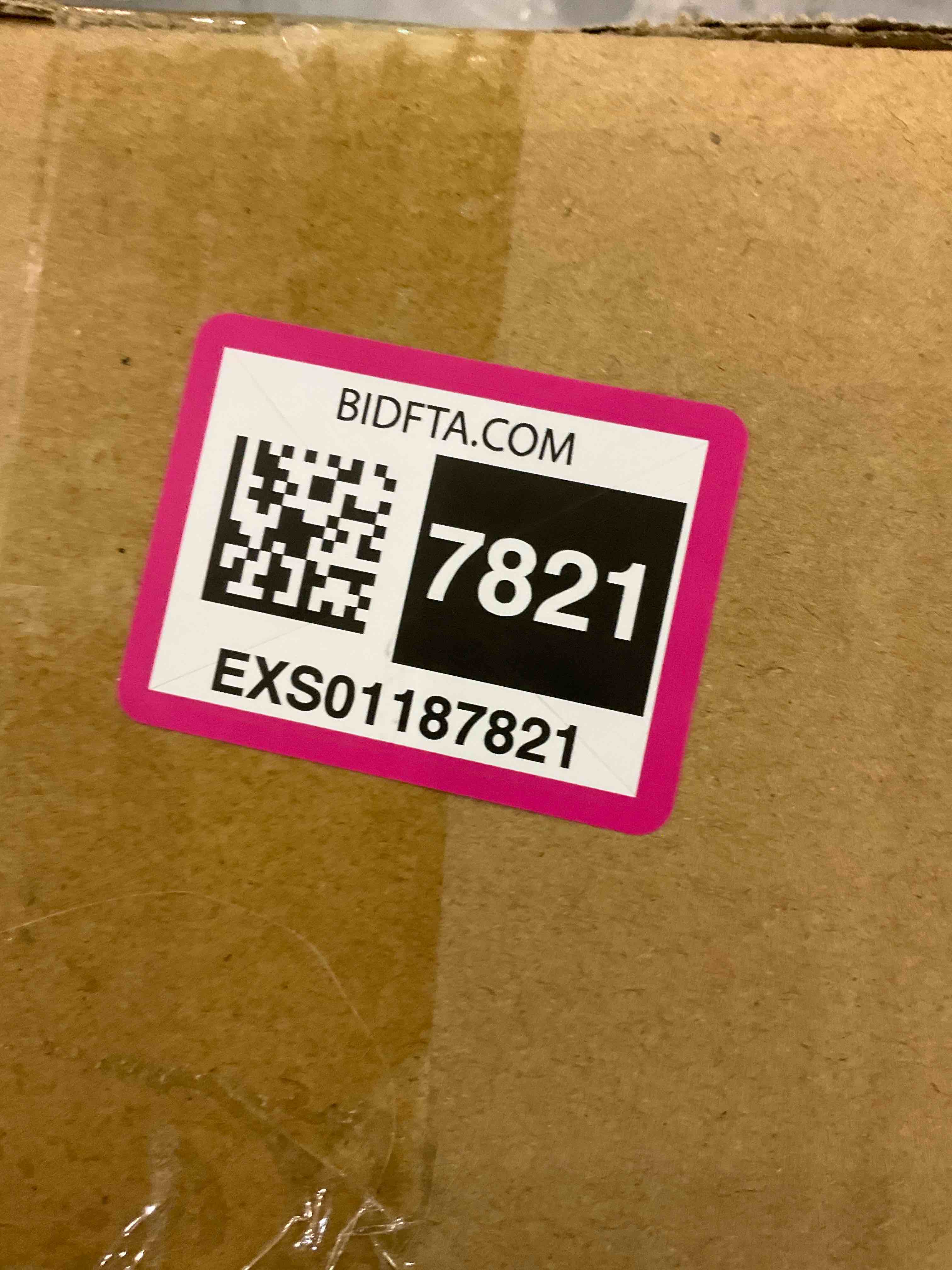 https://s3.amazonaws.com/lotting-images-prod/BargainHunt/EXS01187821_1710164415012.jpeg
