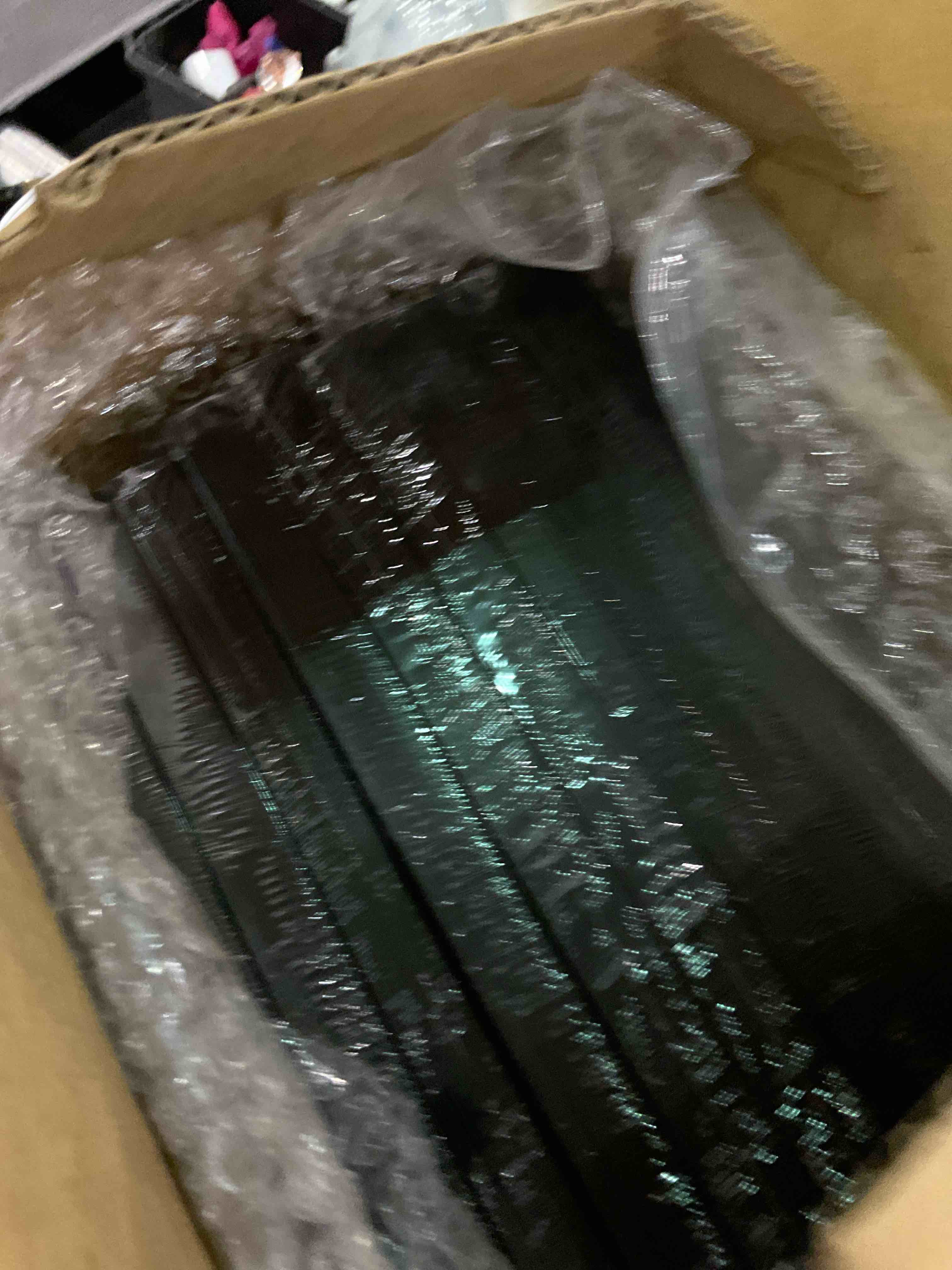 https://s3.amazonaws.com/lotting-images-prod/BargainHunt/EXS01187992_1710330833145.jpeg