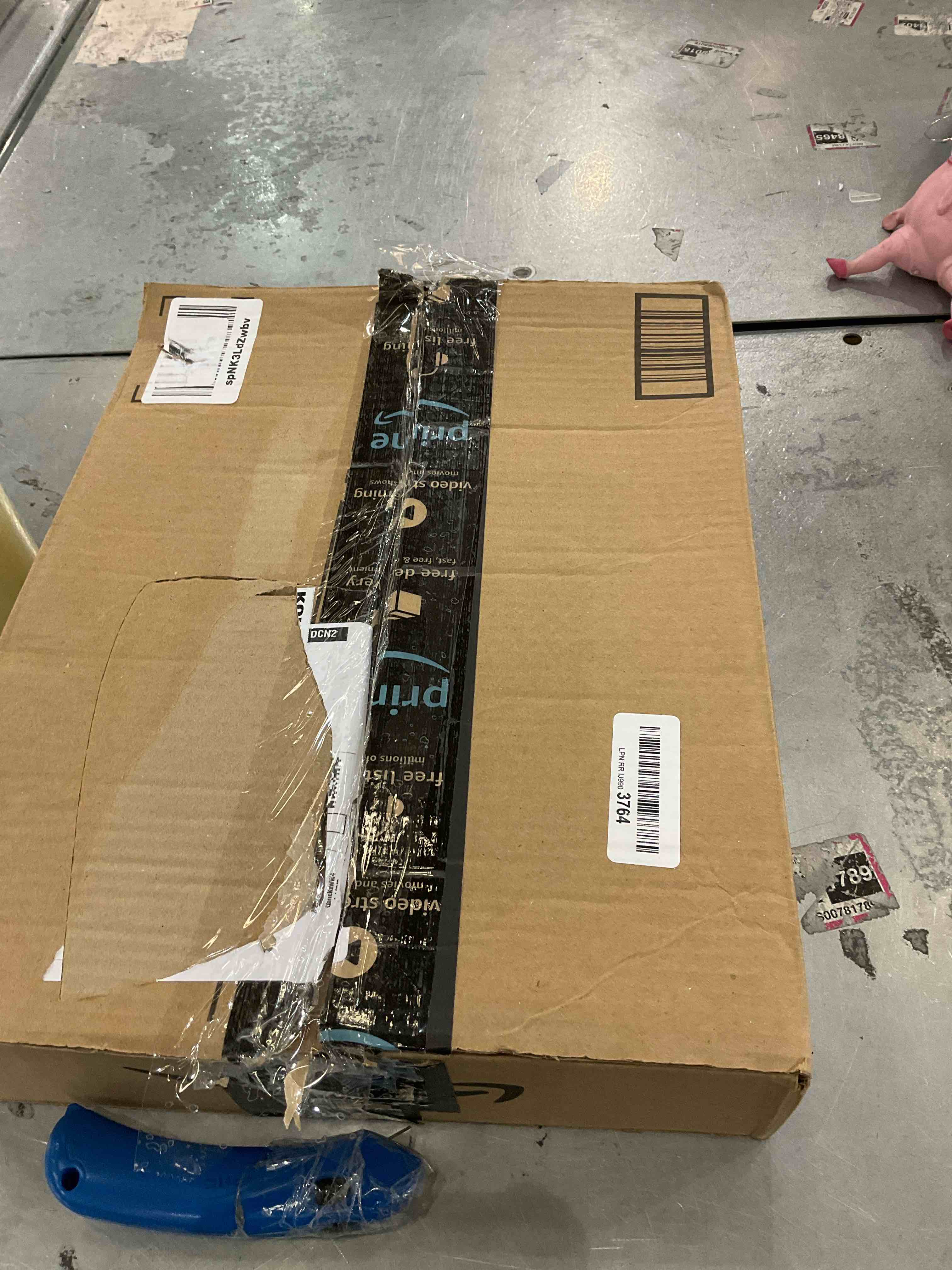 https://s3.amazonaws.com/lotting-images-prod/BargainHunt/EXS01188137_1712236816433.jpeg