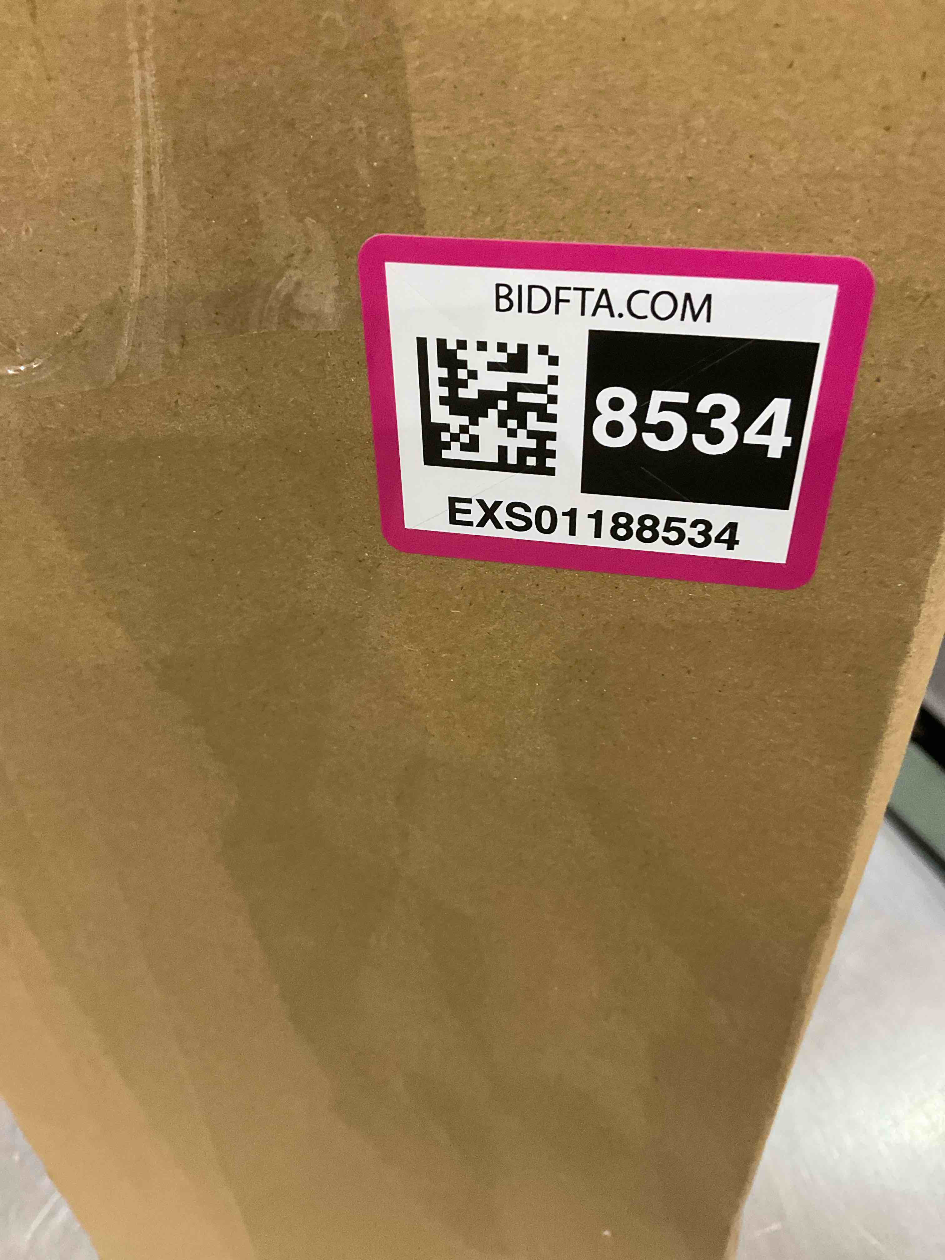 https://s3.amazonaws.com/lotting-images-prod/BargainHunt/EXS01188534_1709316415053.jpeg