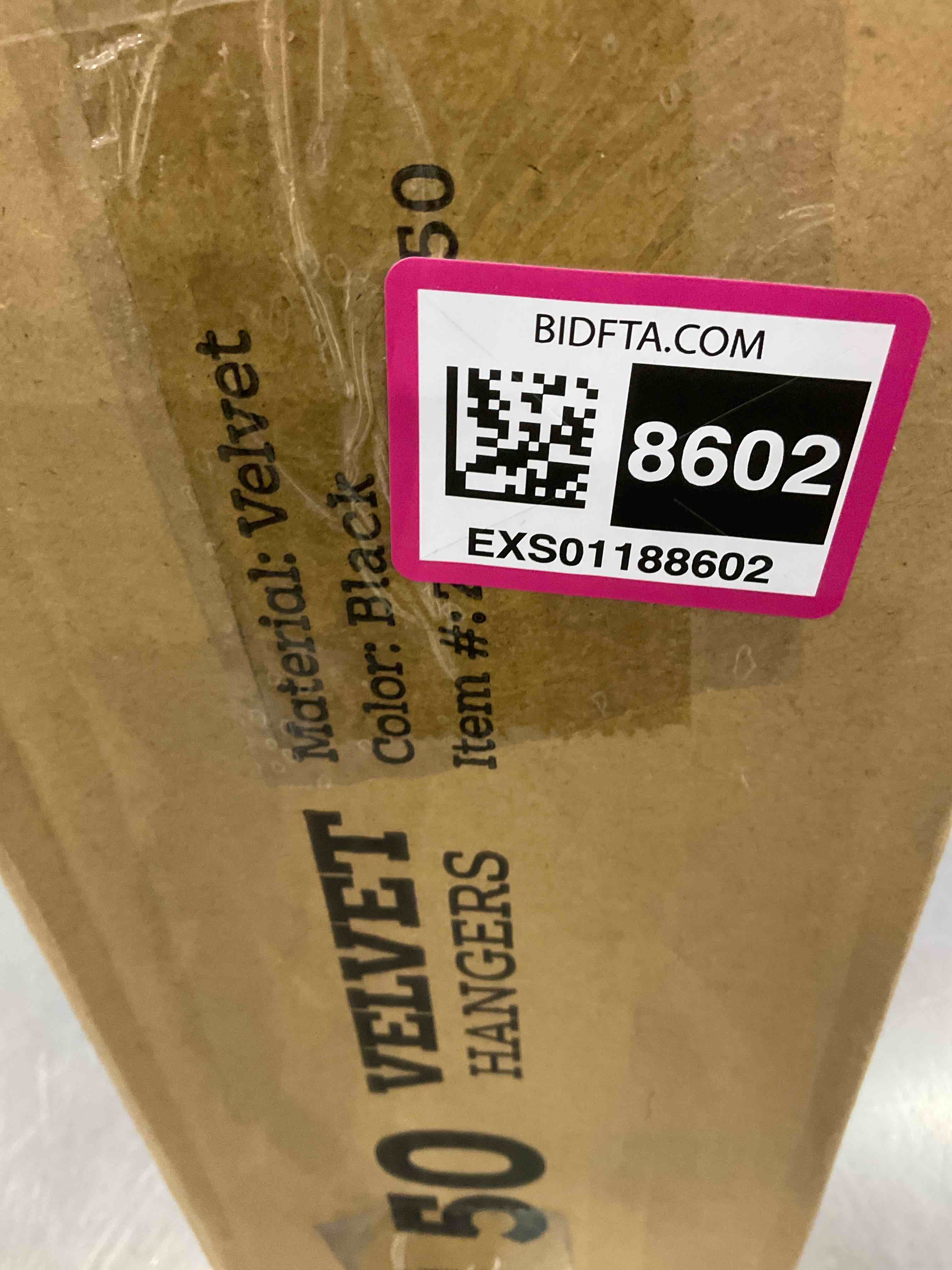 https://s3.amazonaws.com/lotting-images-prod/BargainHunt/EXS01188602_1709559077462.jpeg