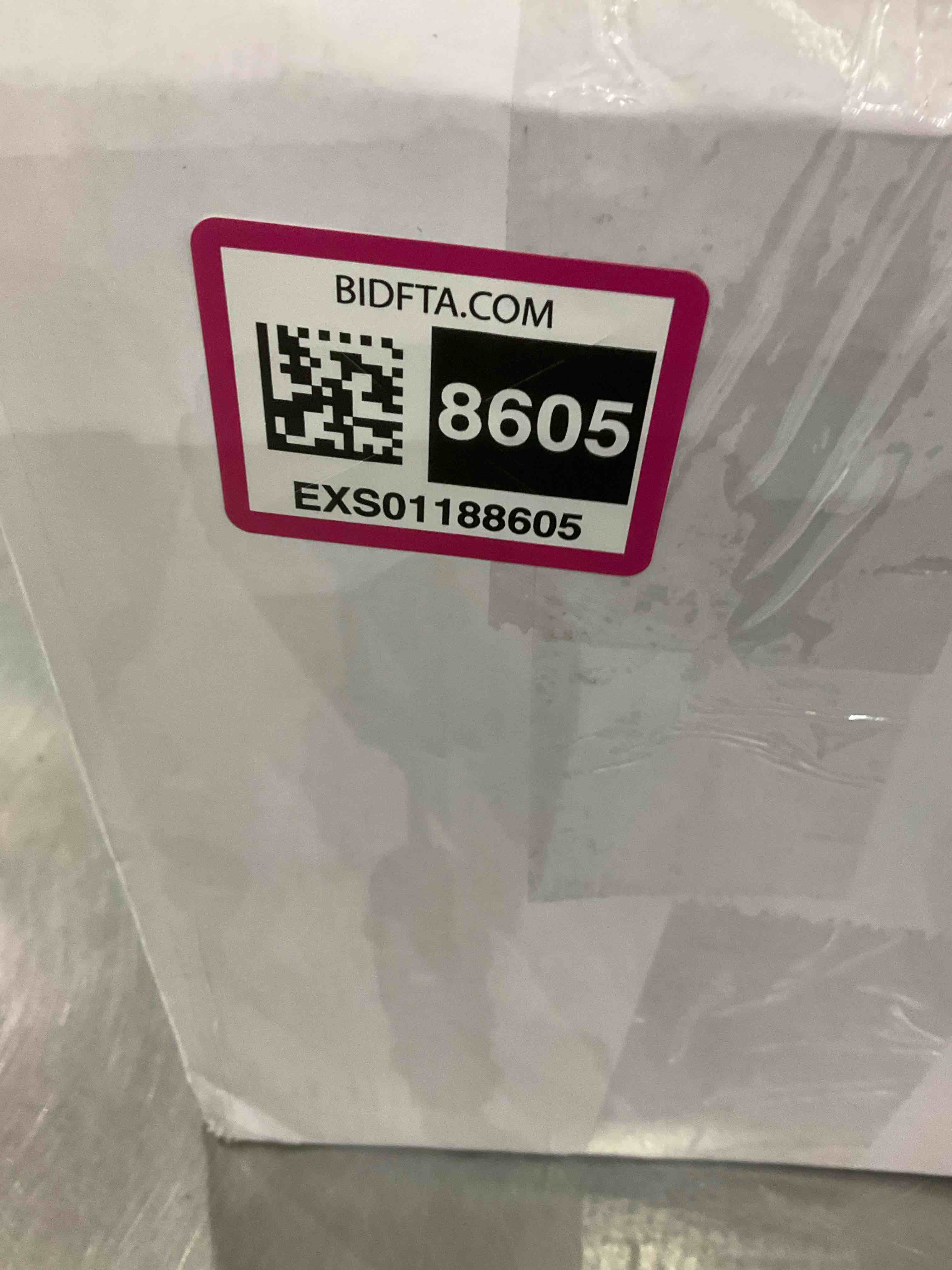 https://s3.amazonaws.com/lotting-images-prod/BargainHunt/EXS01188605_1709560102317.jpeg