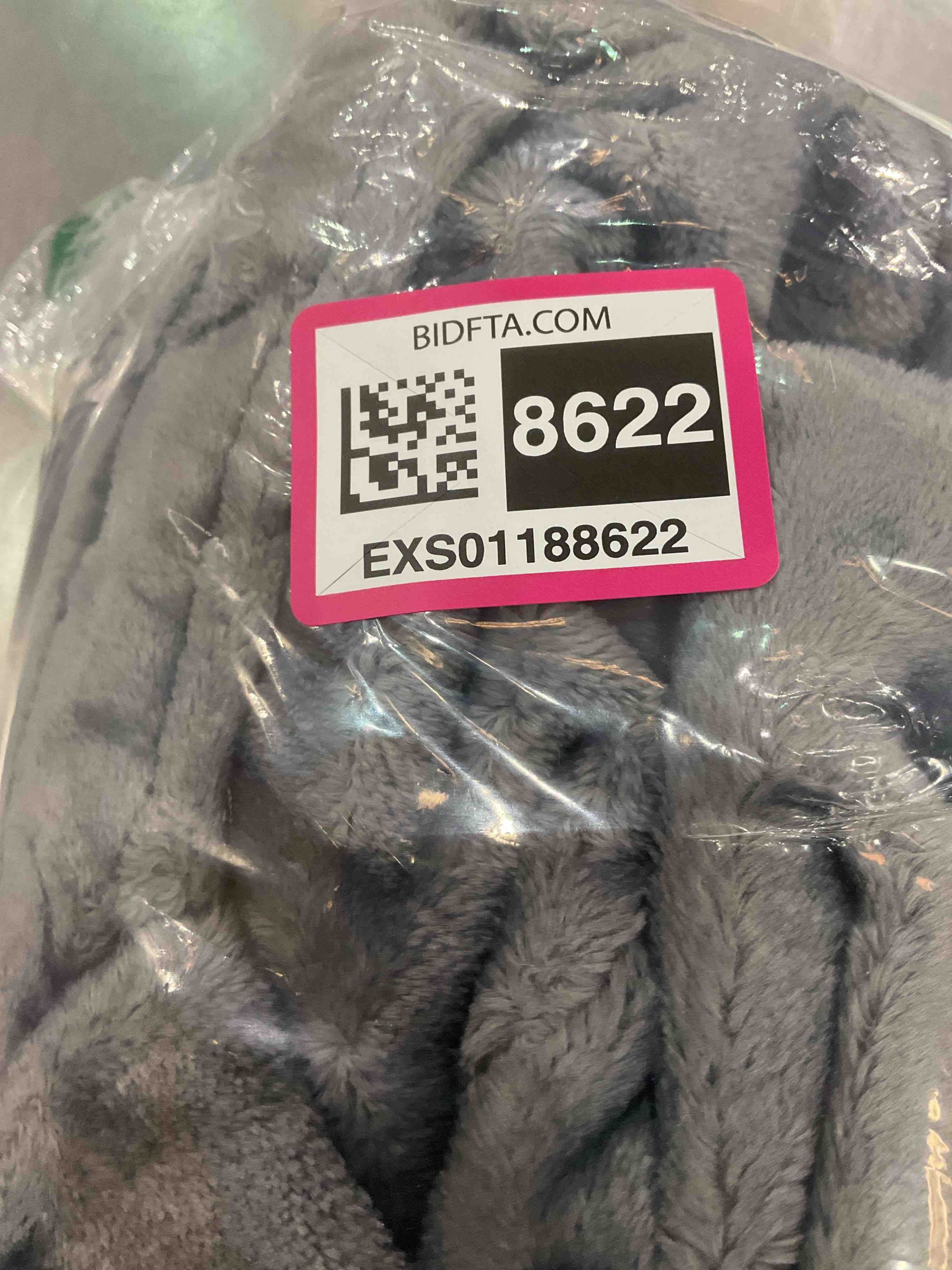 https://s3.amazonaws.com/lotting-images-prod/BargainHunt/EXS01188622_1709564047877.jpeg