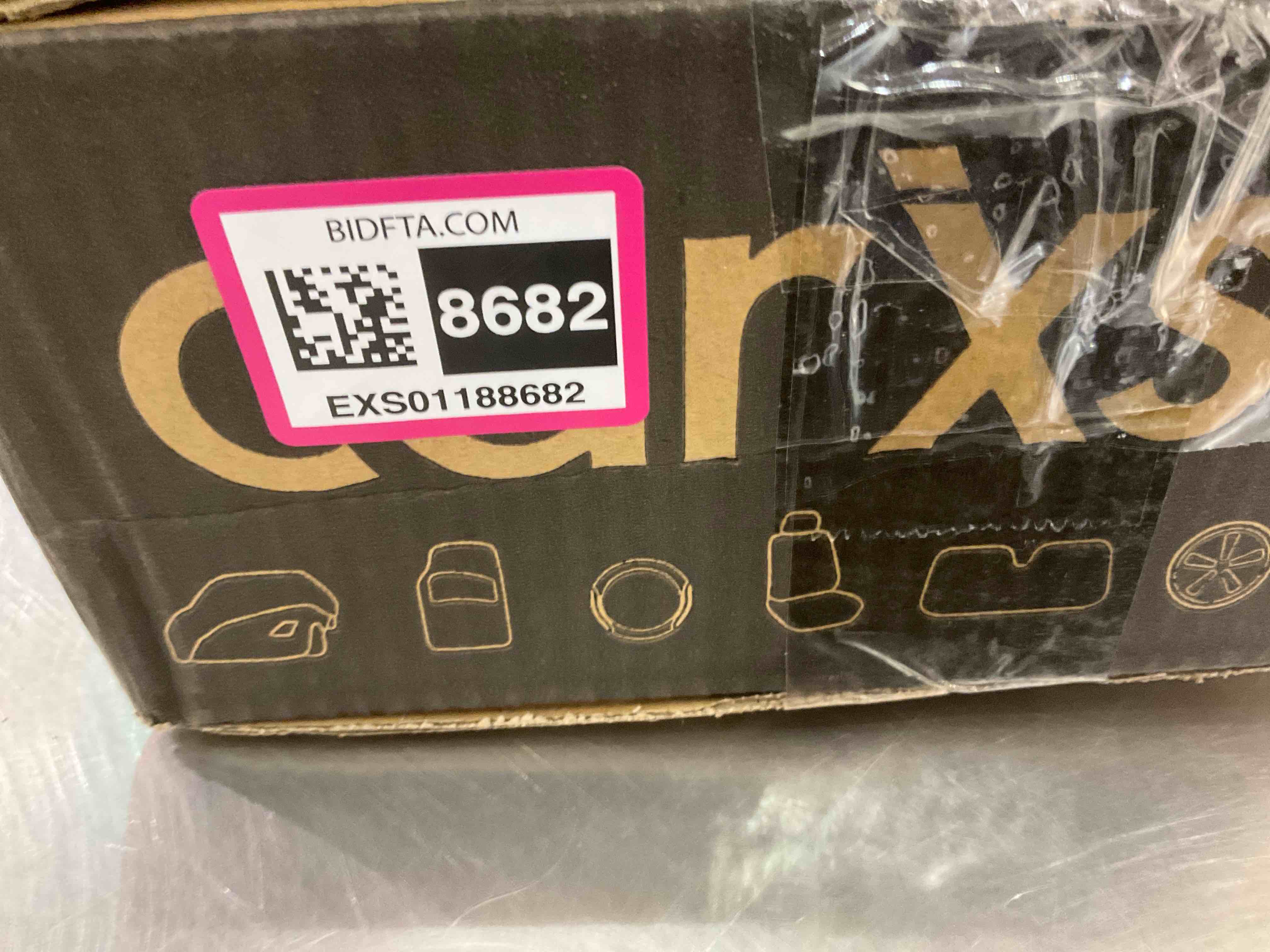 https://s3.amazonaws.com/lotting-images-prod/BargainHunt/EXS01188682_1709576175618.jpeg