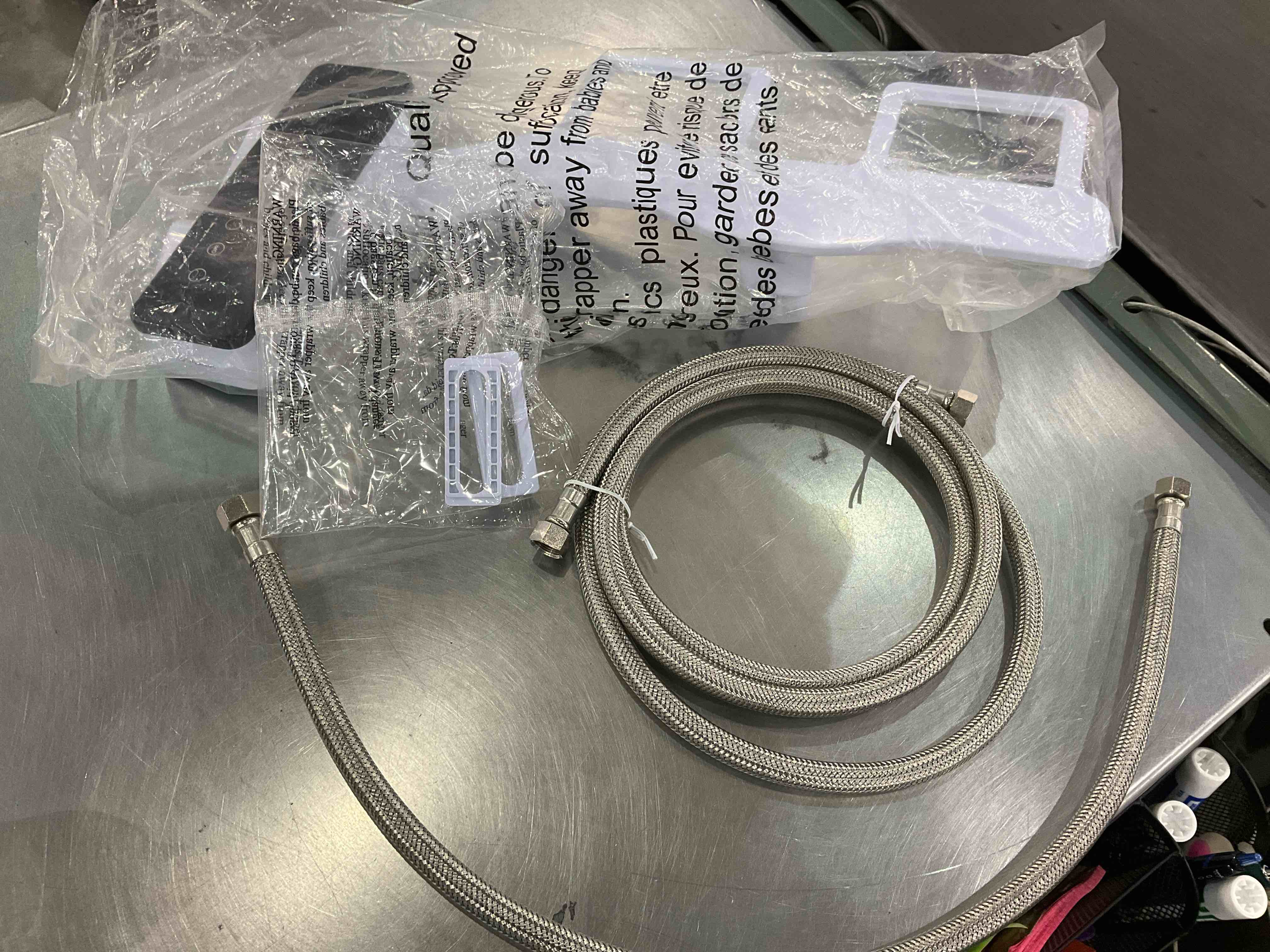 https://s3.amazonaws.com/lotting-images-prod/BargainHunt/EXS01188737_1709643606969.jpeg