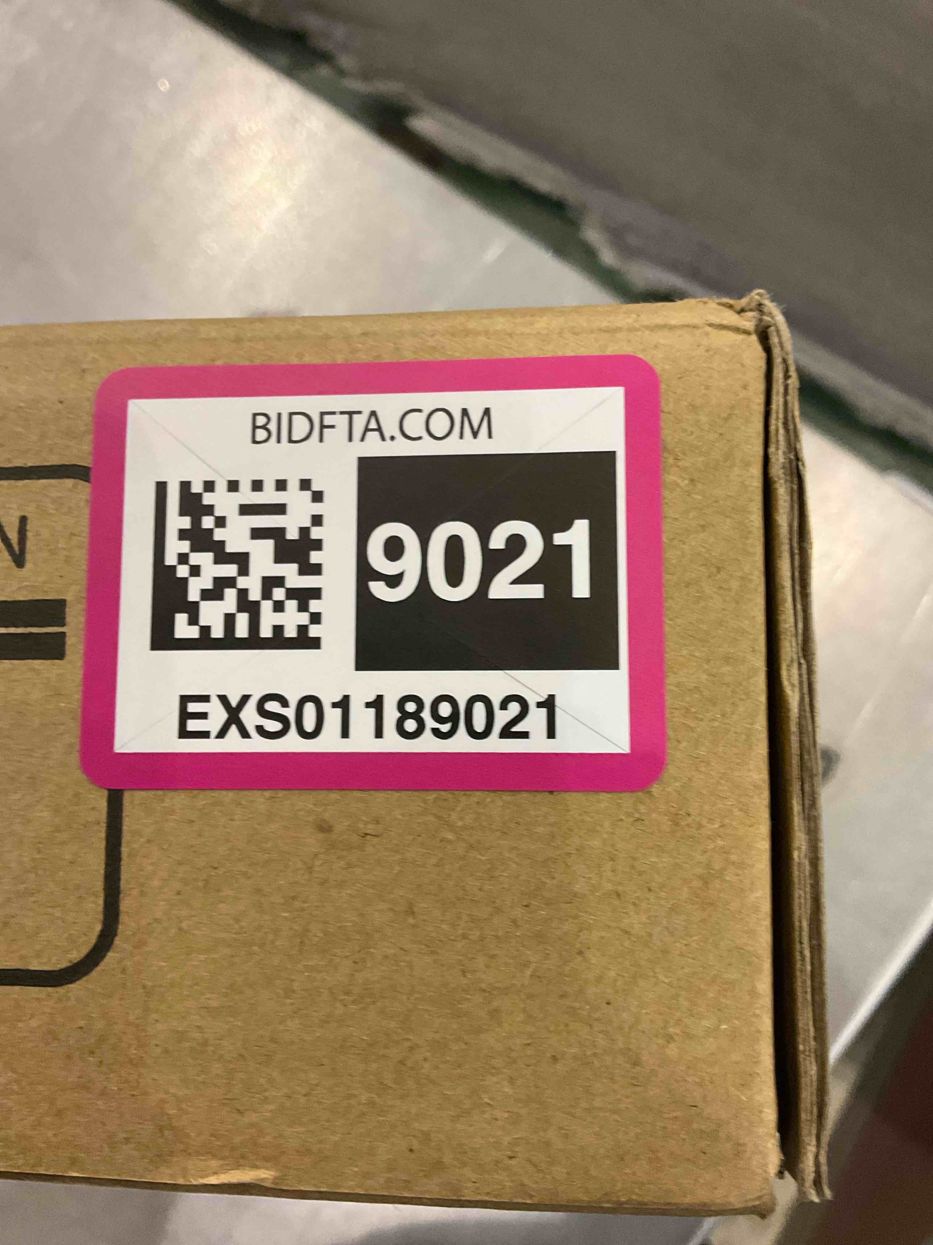 https://s3.amazonaws.com/lotting-images-prod/BargainHunt/EXS01189021_1711460864662.jpeg