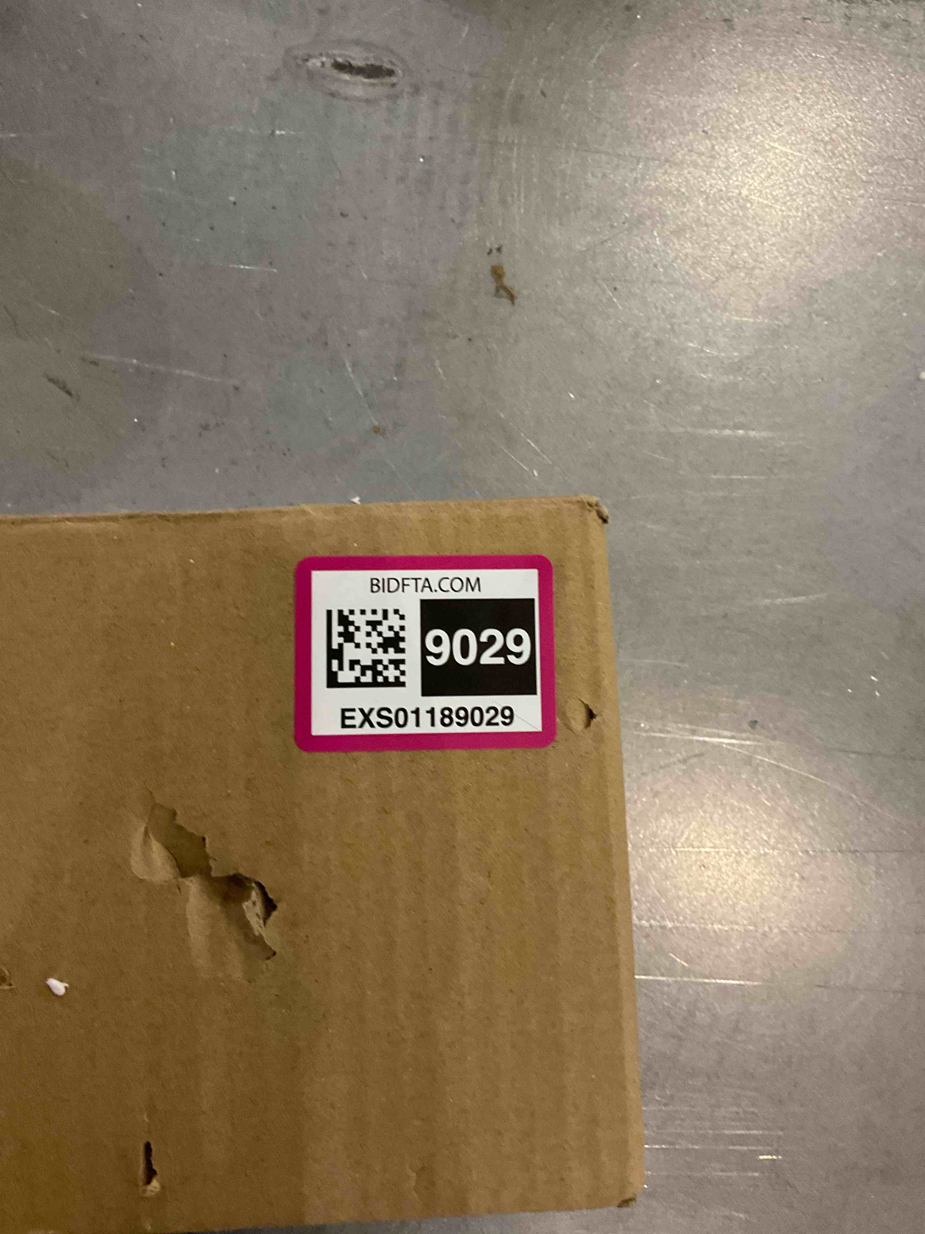 https://s3.amazonaws.com/lotting-images-prod/BargainHunt/EXS01189029_1711462135526.jpeg
