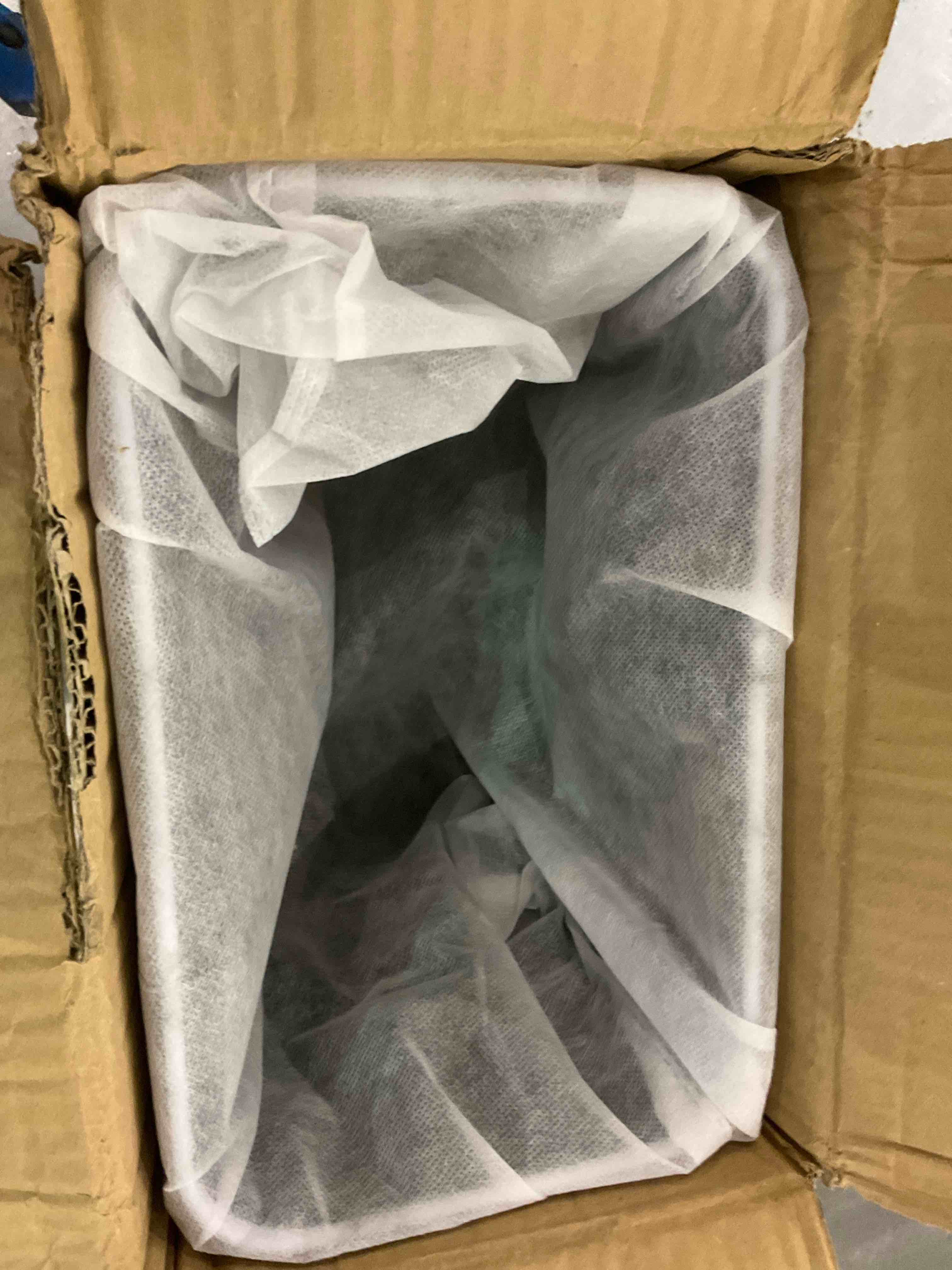 https://s3.amazonaws.com/lotting-images-prod/BargainHunt/EXS01189152_1711540568081.jpeg