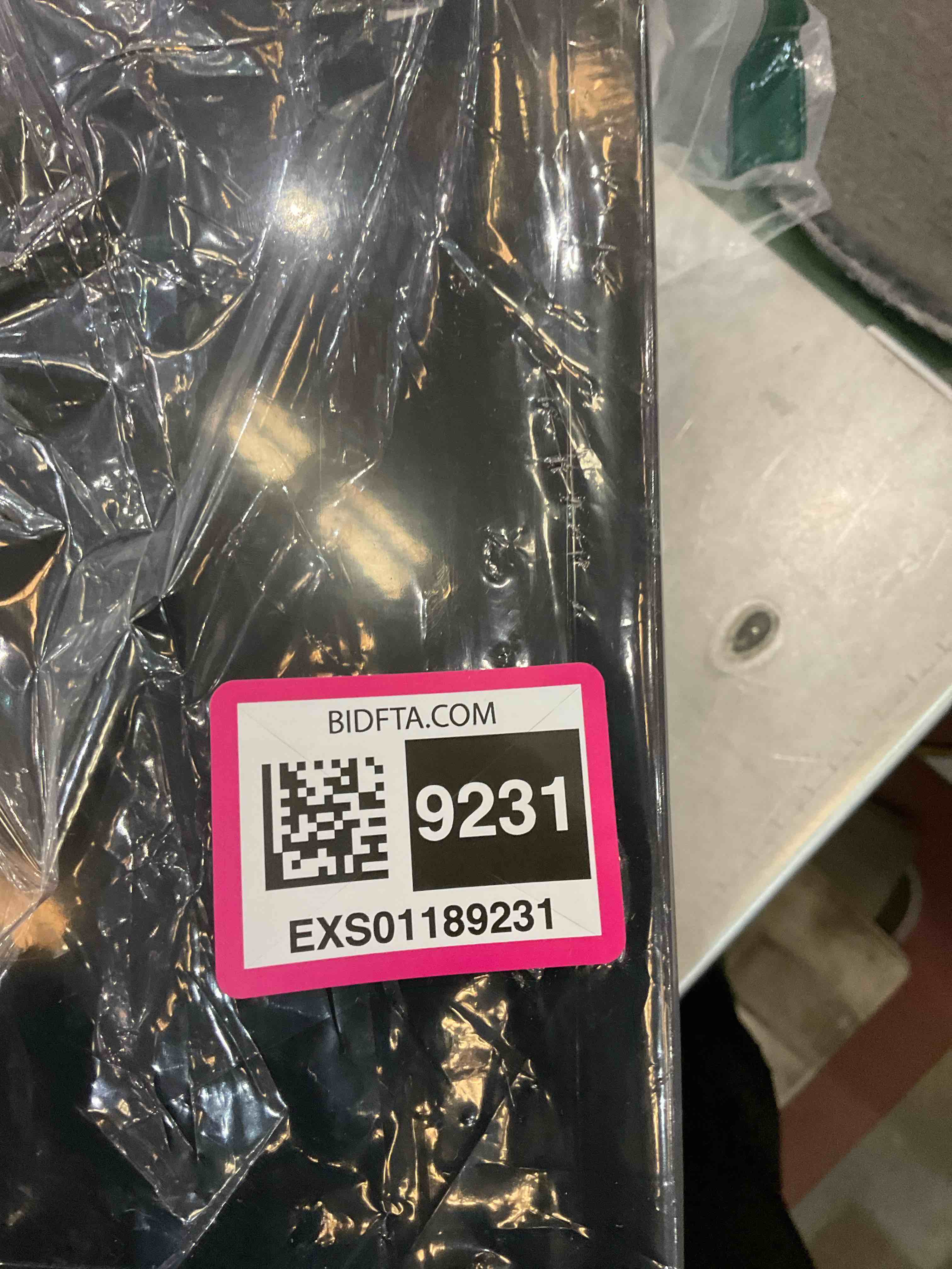 https://s3.amazonaws.com/lotting-images-prod/BargainHunt/EXS01189231_1711553847441.jpeg