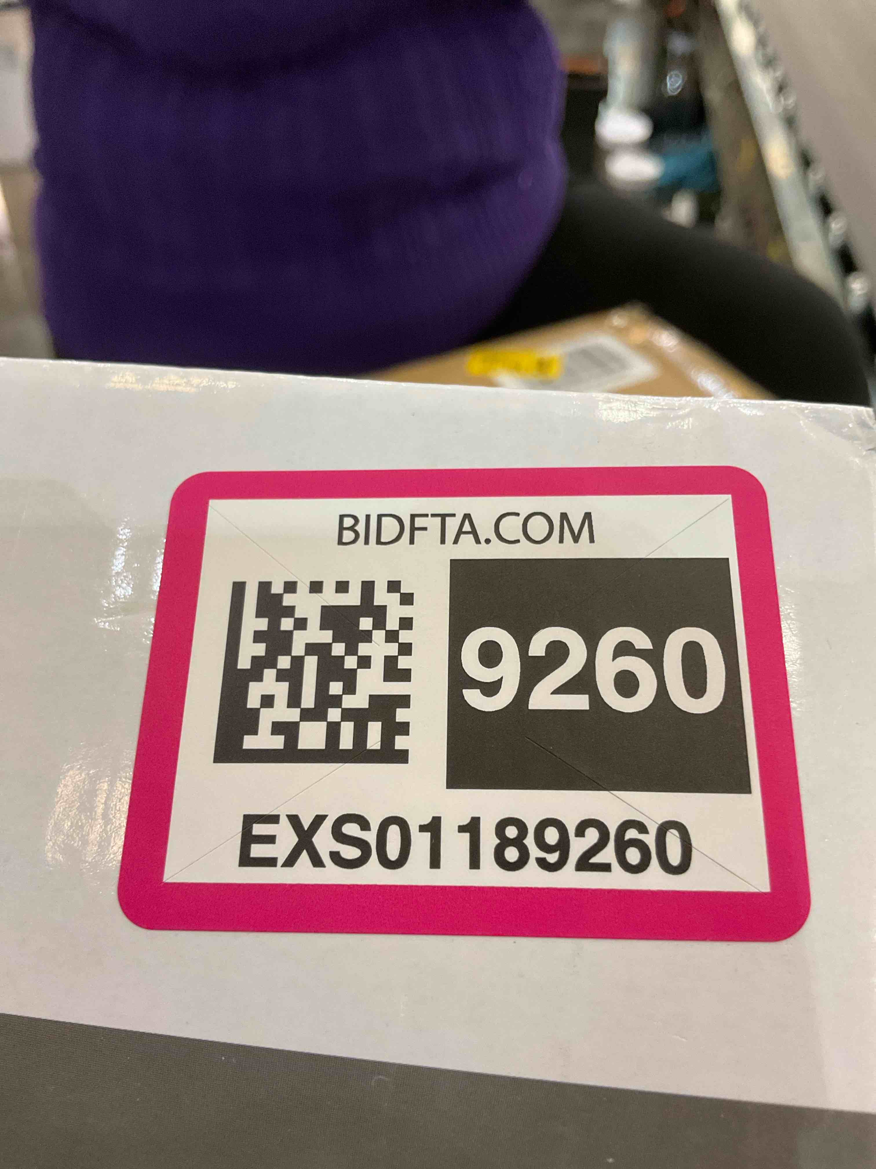 https://s3.amazonaws.com/lotting-images-prod/BargainHunt/EXS01189260_1711560747884.jpeg