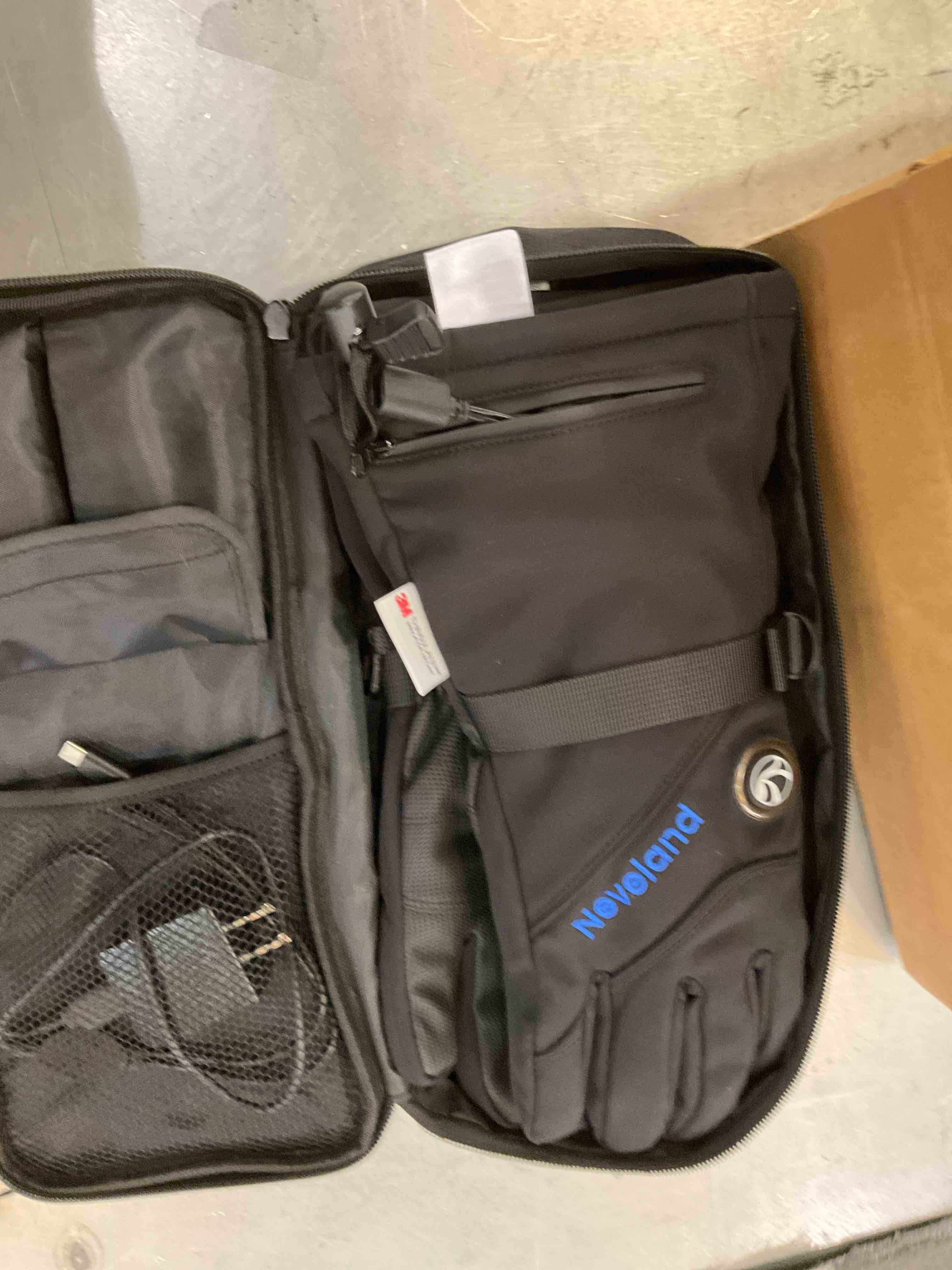 https://s3.amazonaws.com/lotting-images-prod/BargainHunt/EXS01189278_1711565075513.jpeg