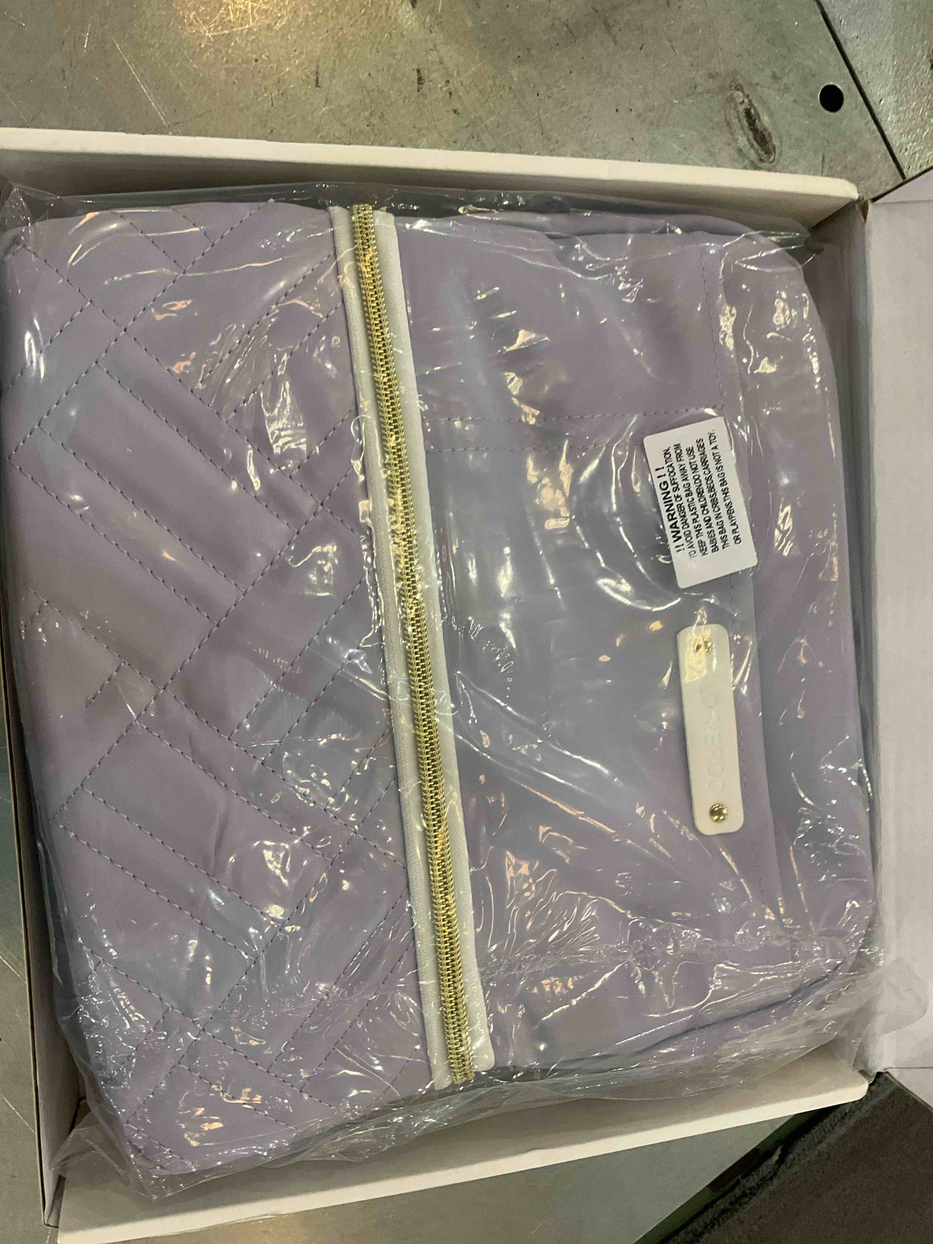 https://s3.amazonaws.com/lotting-images-prod/BargainHunt/EXS01189281_1711565259085.jpeg