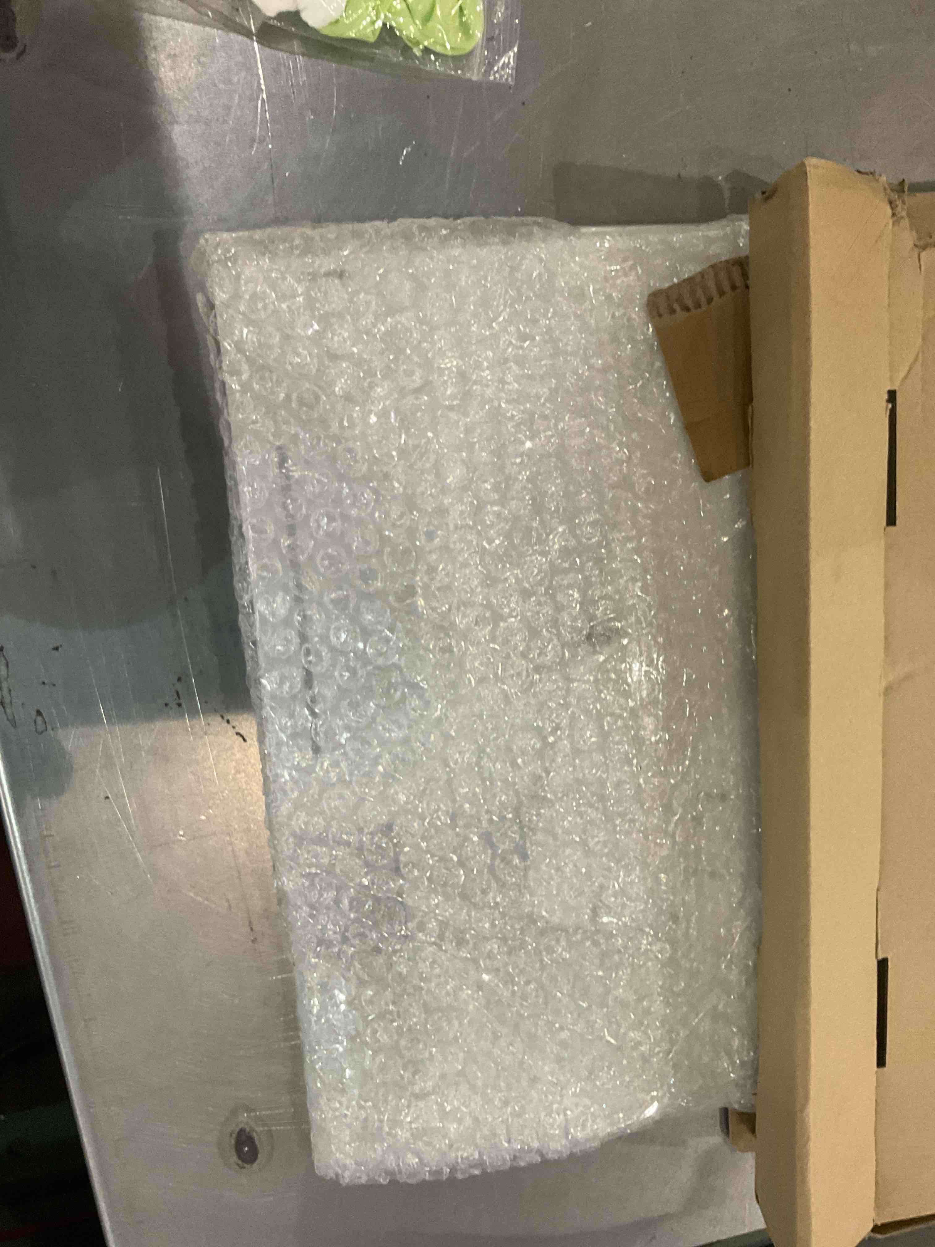 https://s3.amazonaws.com/lotting-images-prod/BargainHunt/EXS01189334_1711628494069.jpeg