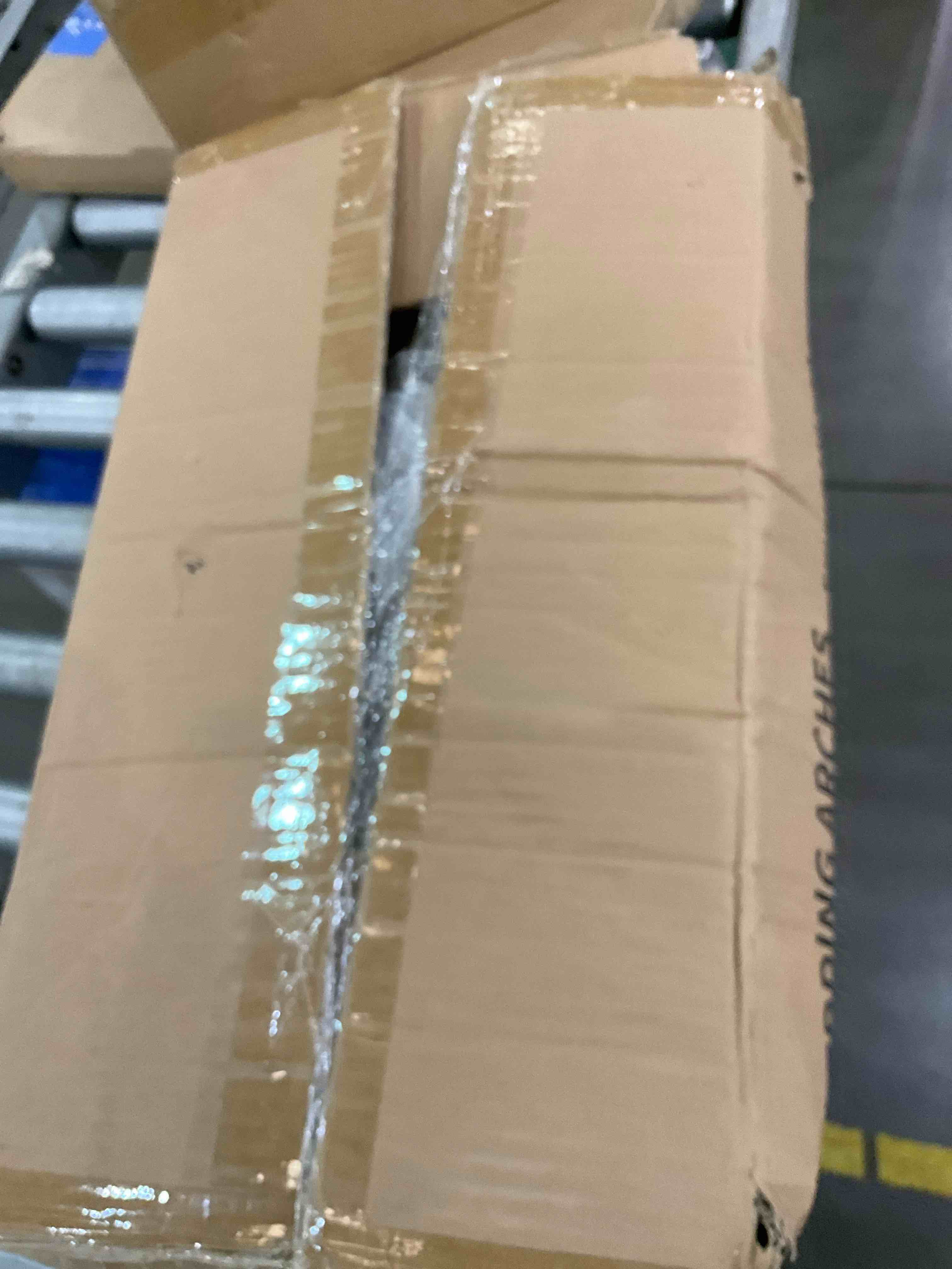 https://s3.amazonaws.com/lotting-images-prod/BargainHunt/EXS01189599_1711552872876.jpeg