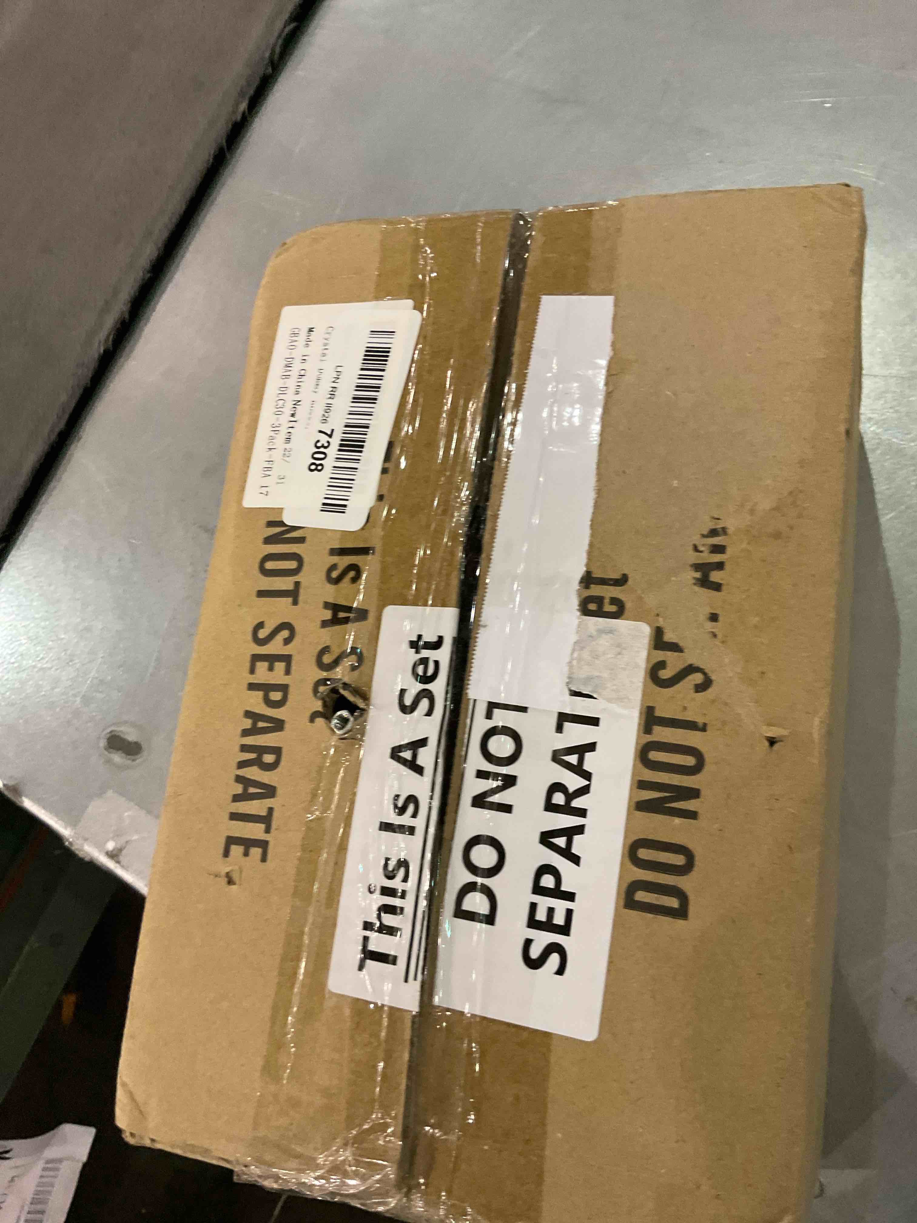 https://s3.amazonaws.com/lotting-images-prod/BargainHunt/EXS01189724_1711628152637.jpeg