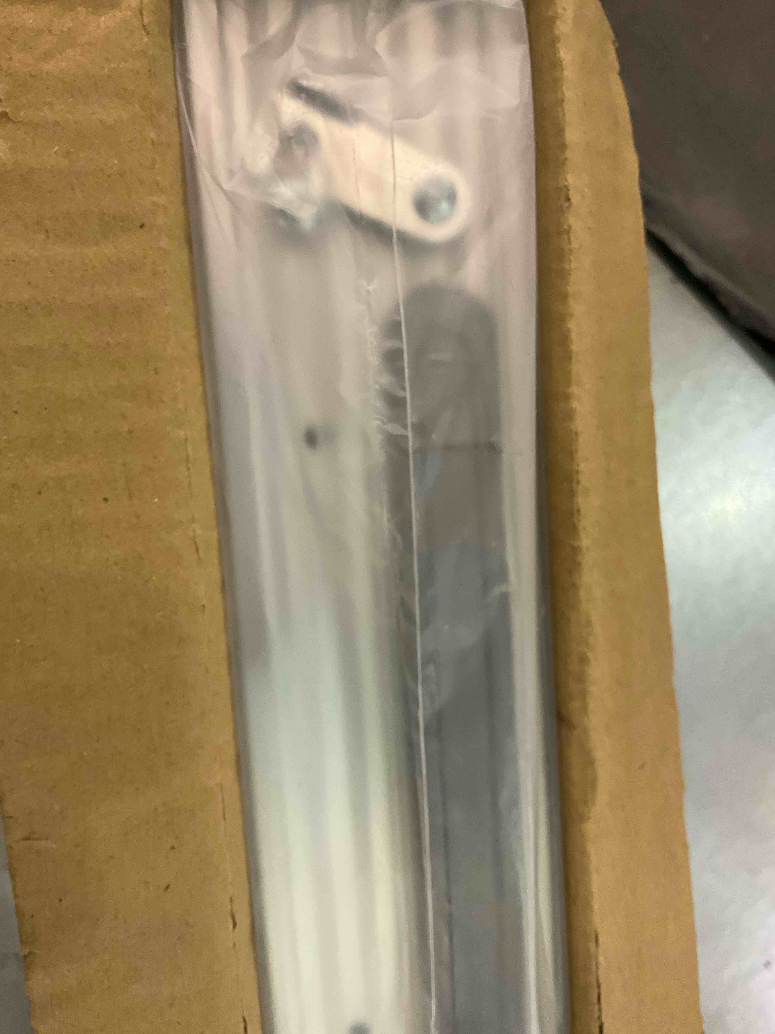 https://s3.amazonaws.com/lotting-images-prod/BargainHunt/EXS01189750_1711632696886.jpeg