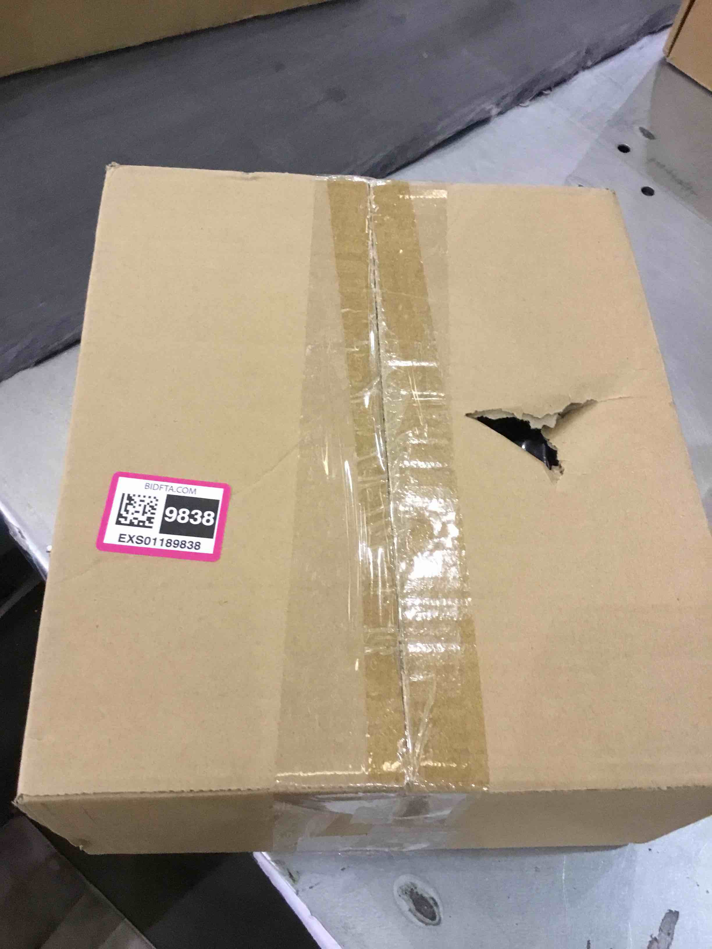 https://s3.amazonaws.com/lotting-images-prod/BargainHunt/EXS01189838_1712678046126.jpeg