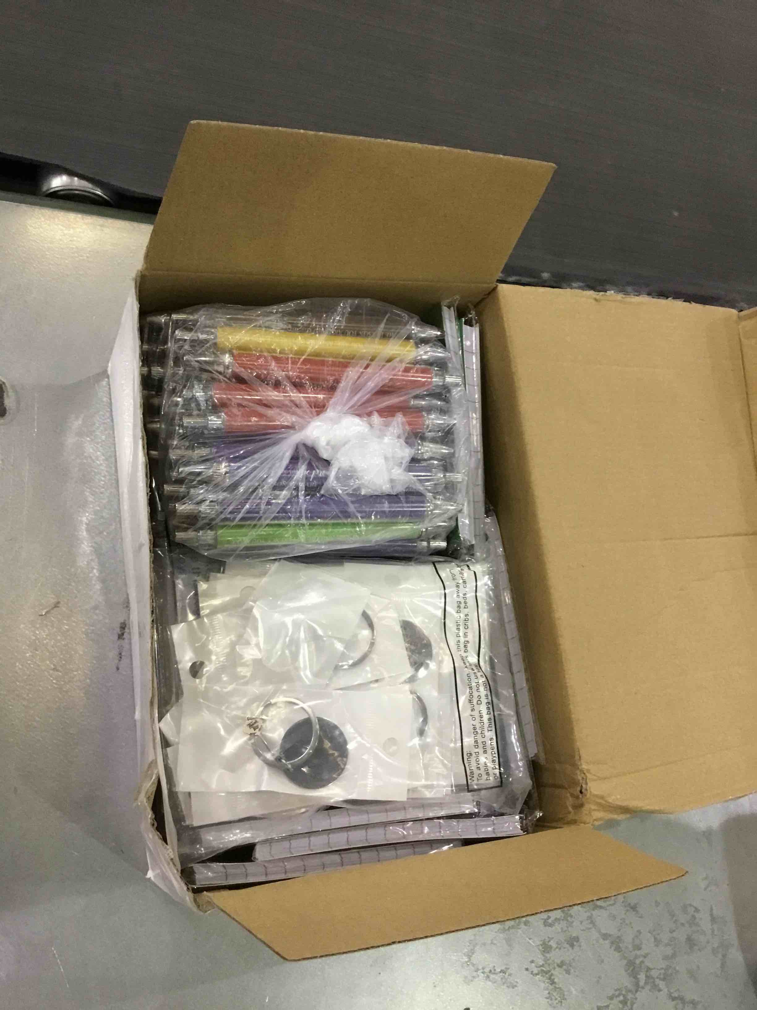 https://s3.amazonaws.com/lotting-images-prod/BargainHunt/EXS01189904_1712769932047.jpeg