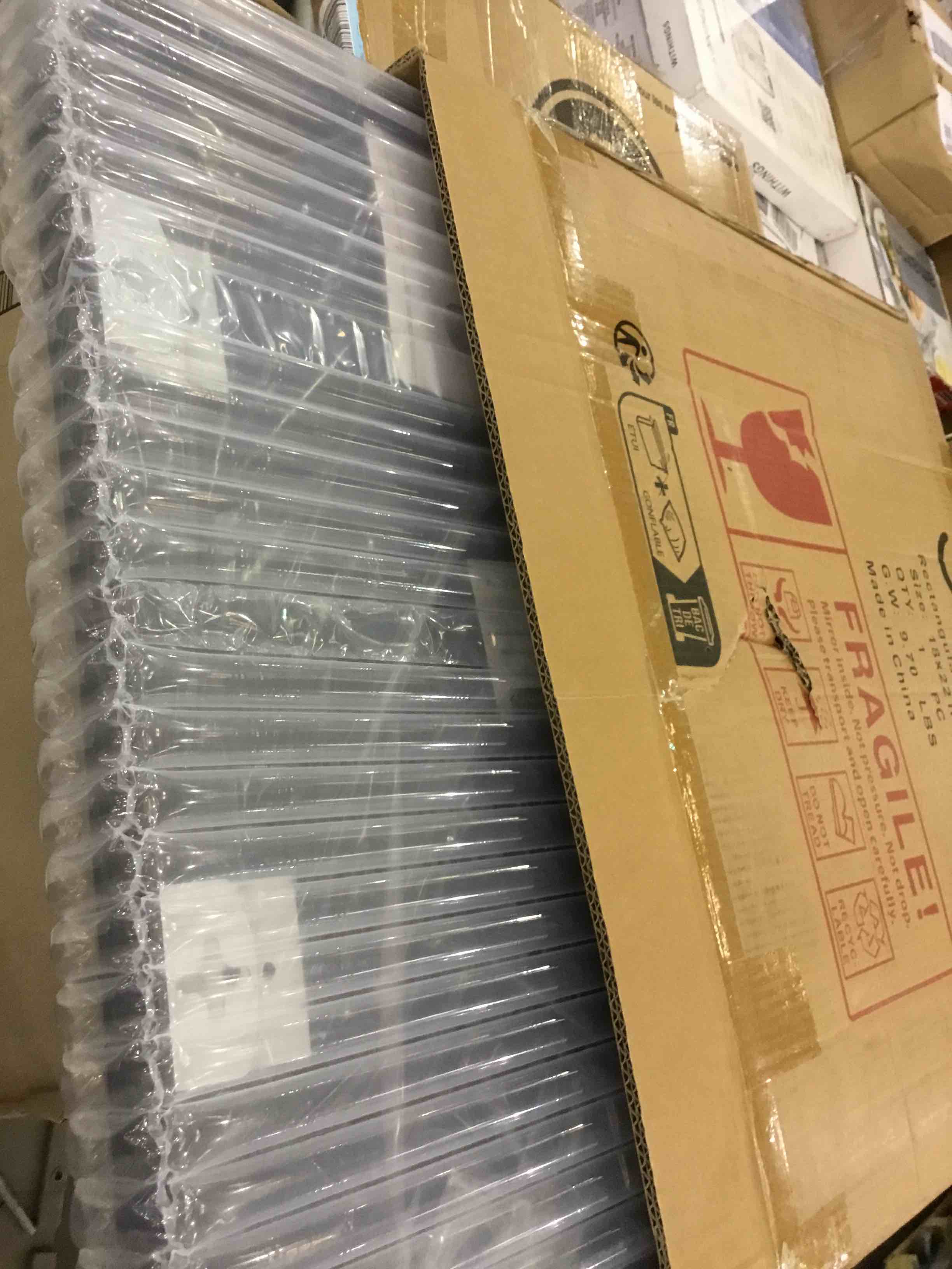 https://s3.amazonaws.com/lotting-images-prod/BargainHunt/EXS01189979_1712849503871.jpeg