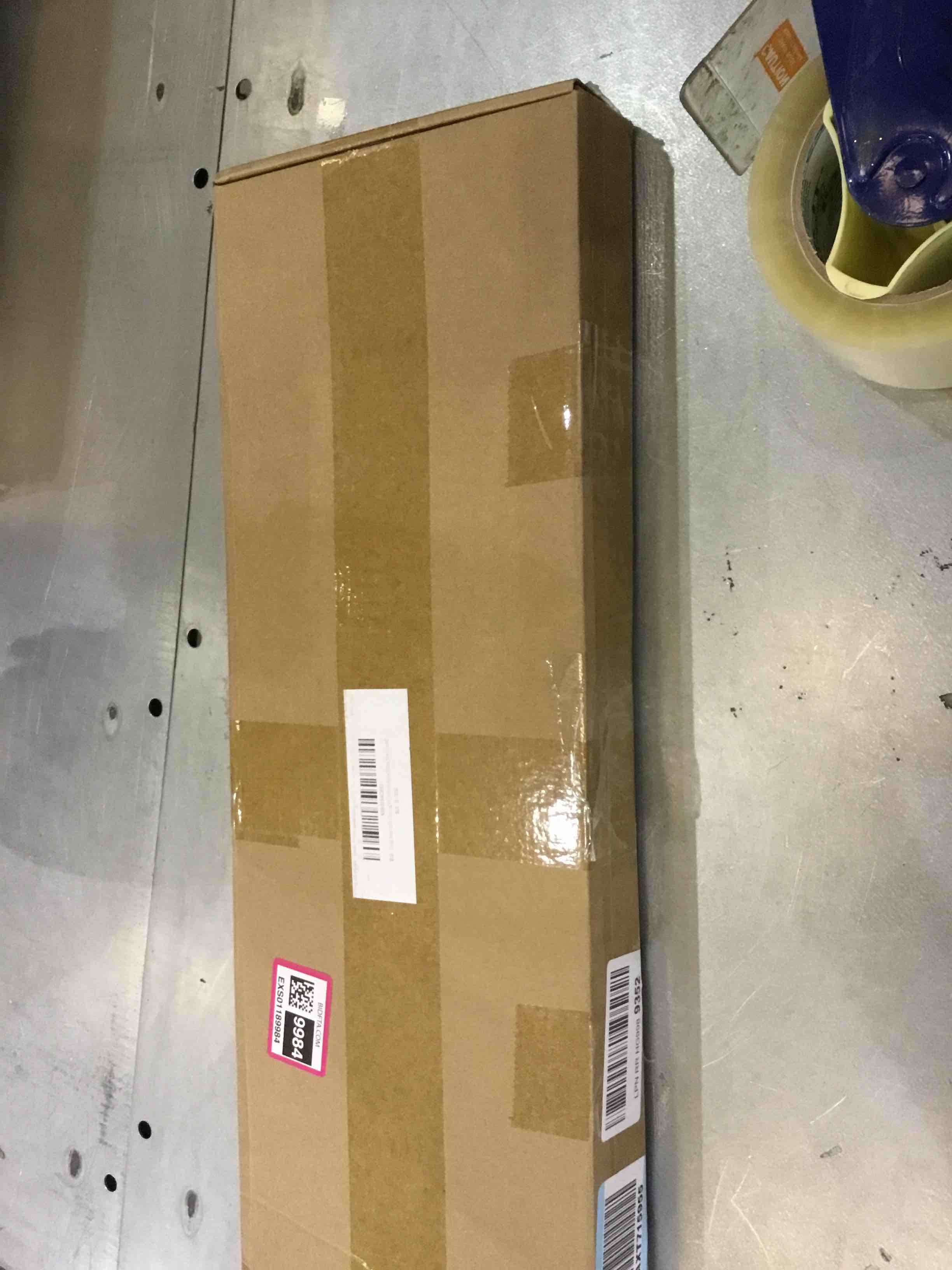 https://s3.amazonaws.com/lotting-images-prod/BargainHunt/EXS01189984_1712854225243.jpeg