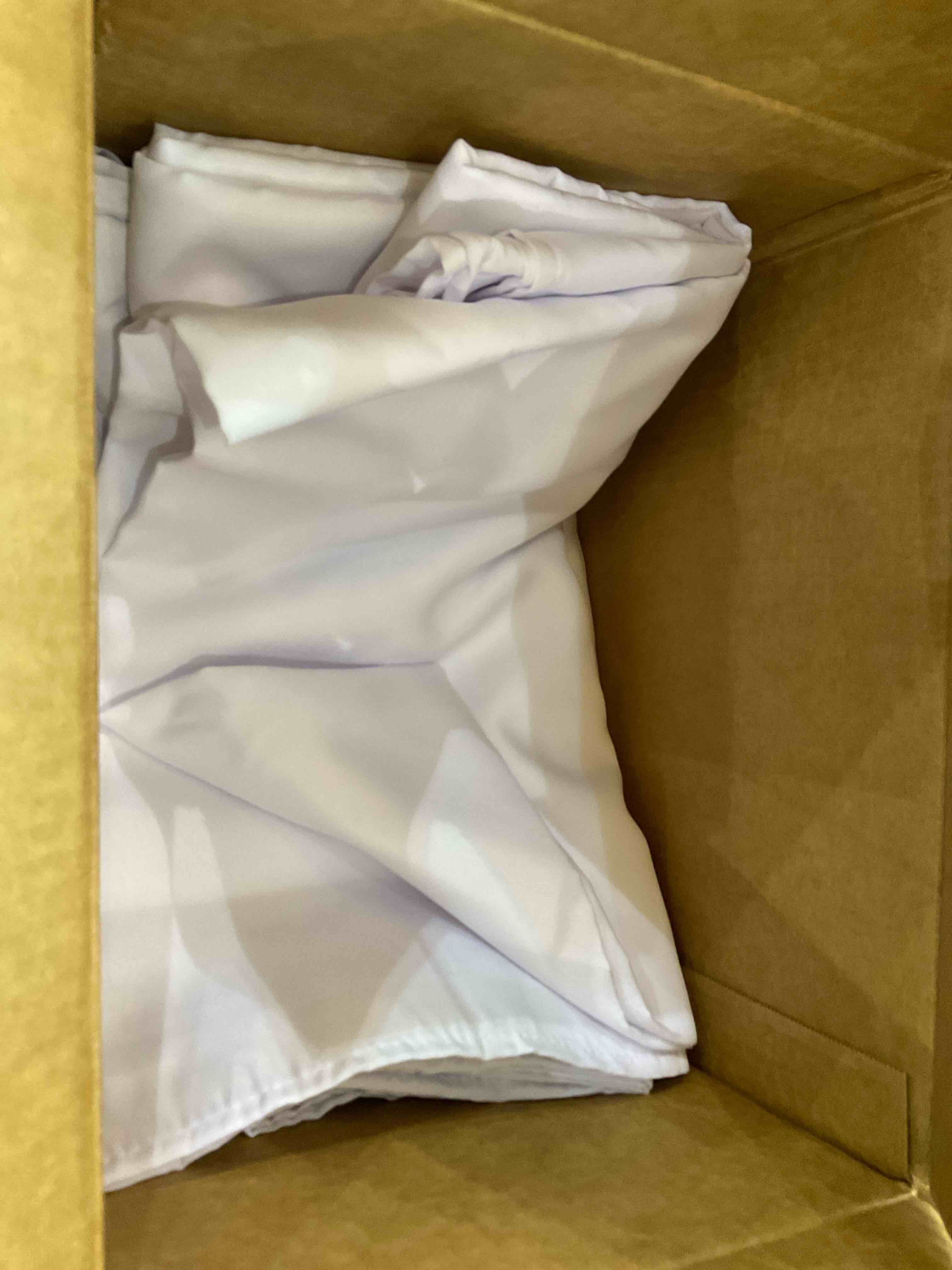 https://s3.amazonaws.com/lotting-images-prod/BargainHunt/EXS01190128_1709221413649.jpeg