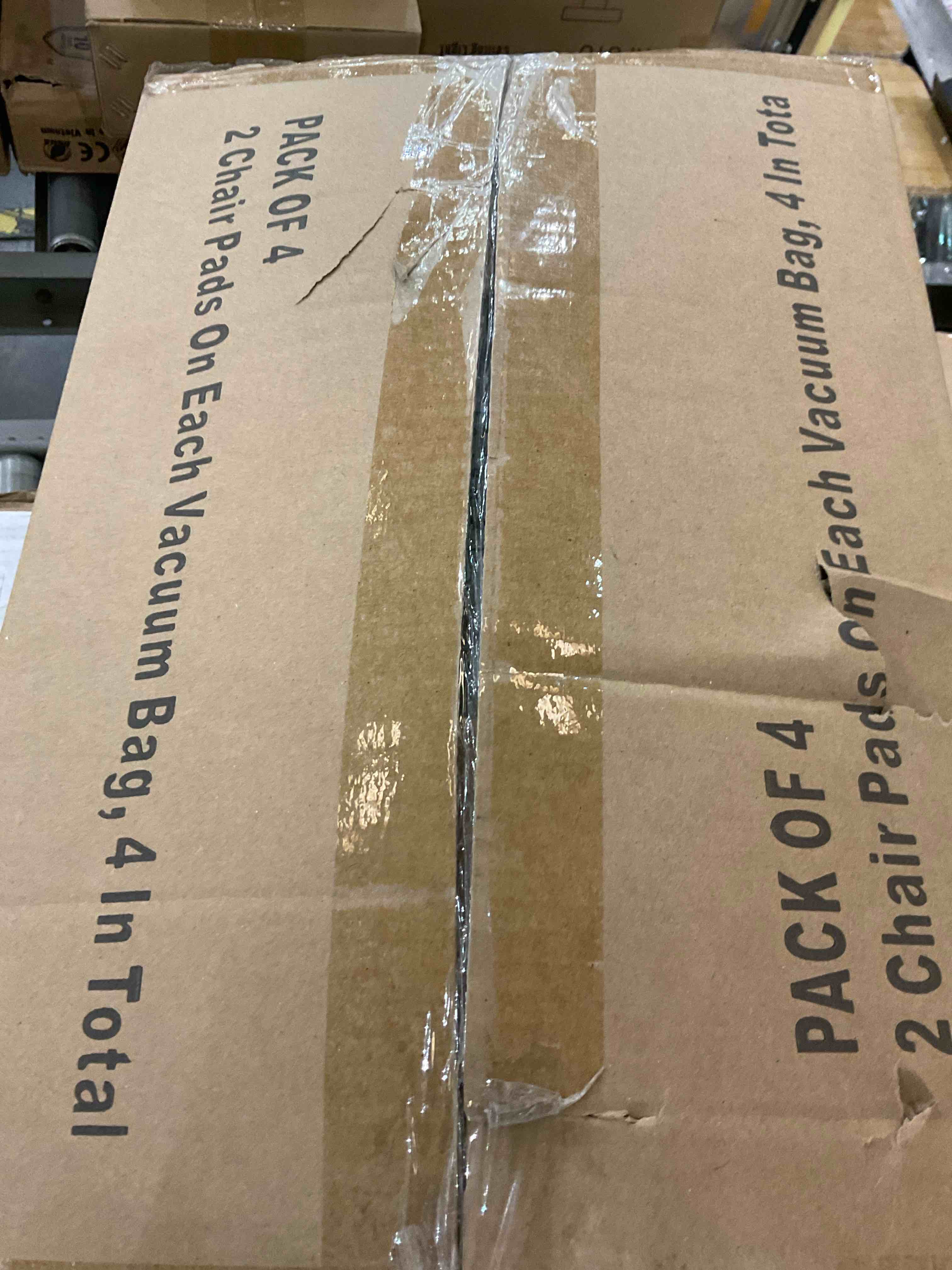 https://s3.amazonaws.com/lotting-images-prod/BargainHunt/EXS01190156_1709230088498.jpeg