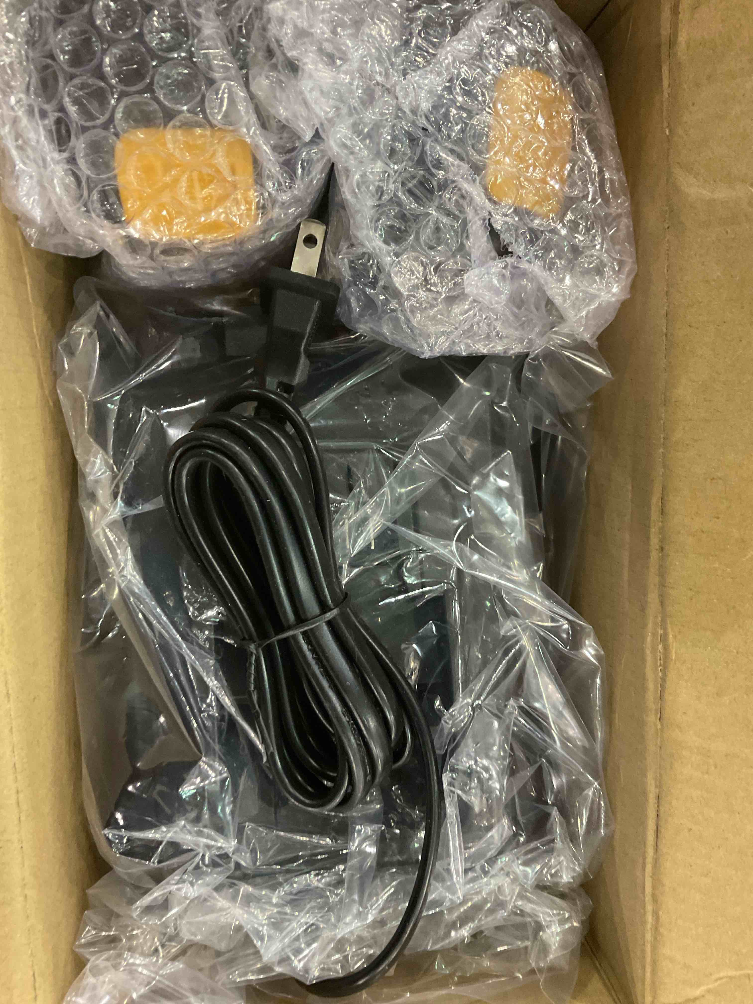https://s3.amazonaws.com/lotting-images-prod/BargainHunt/EXS01190224_1709303685657.jpeg