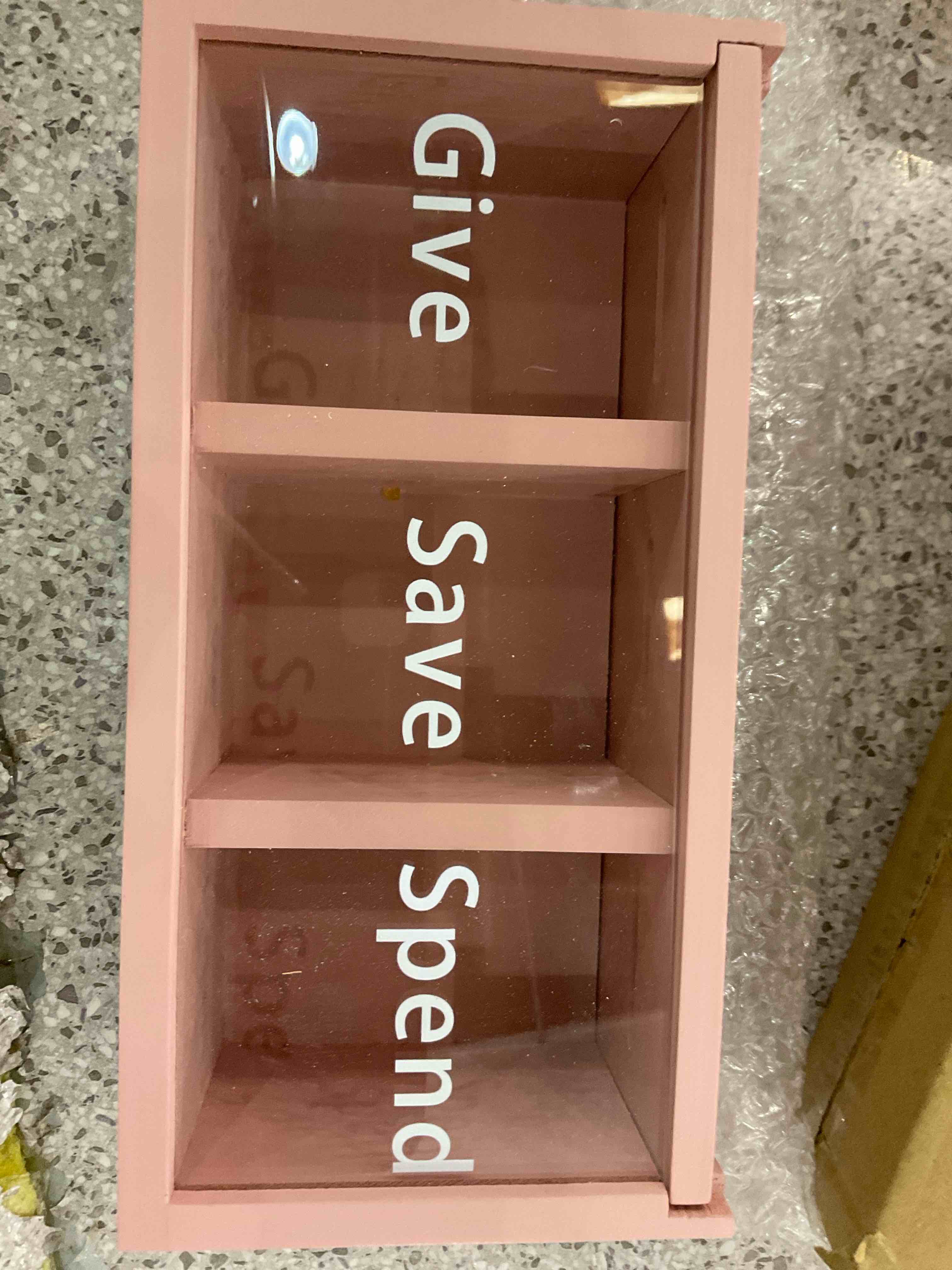 https://s3.amazonaws.com/lotting-images-prod/BargainHunt/EXS01190438_1709654348366.jpeg