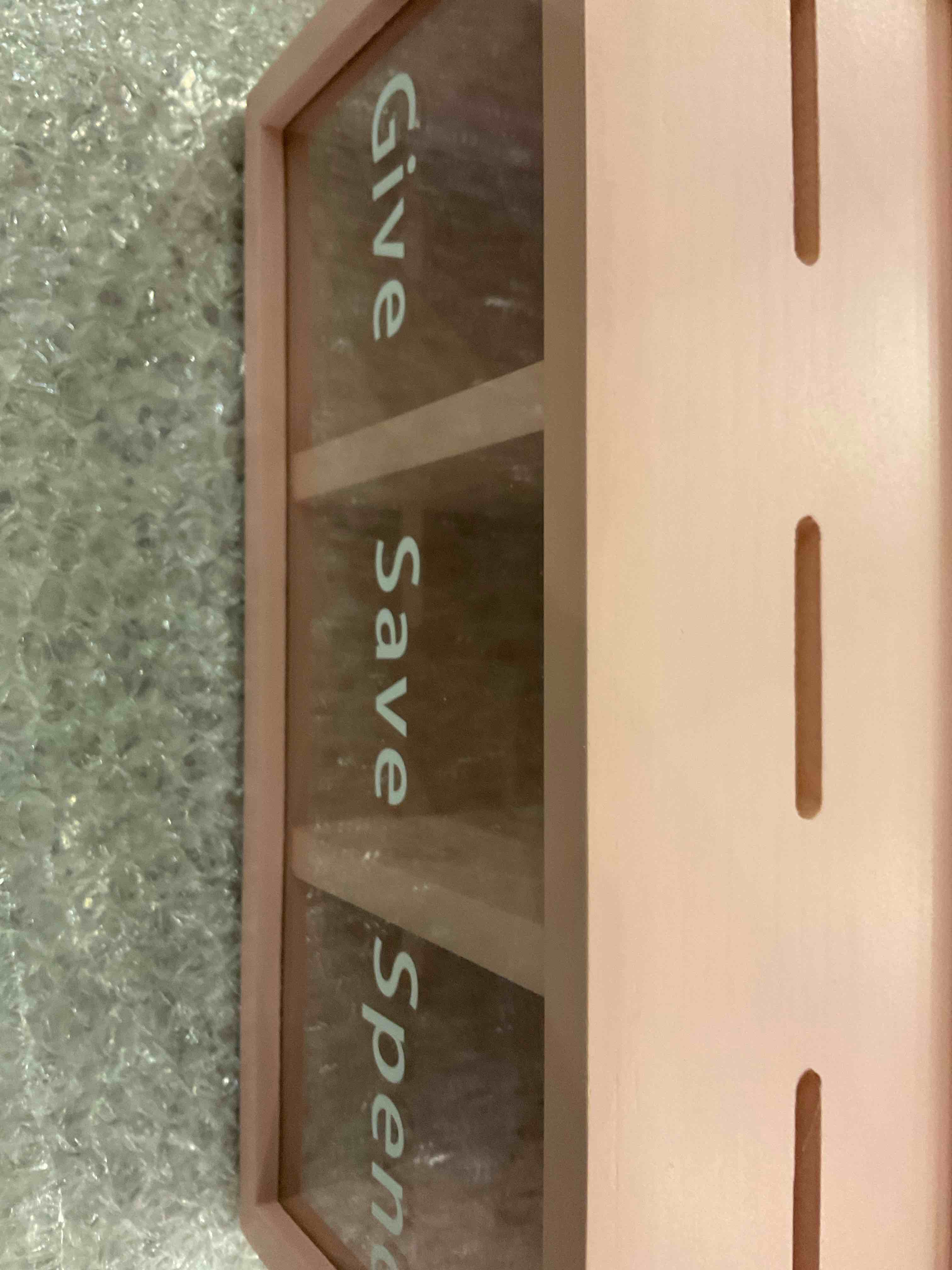 https://s3.amazonaws.com/lotting-images-prod/BargainHunt/EXS01190438_1709654354757.jpeg