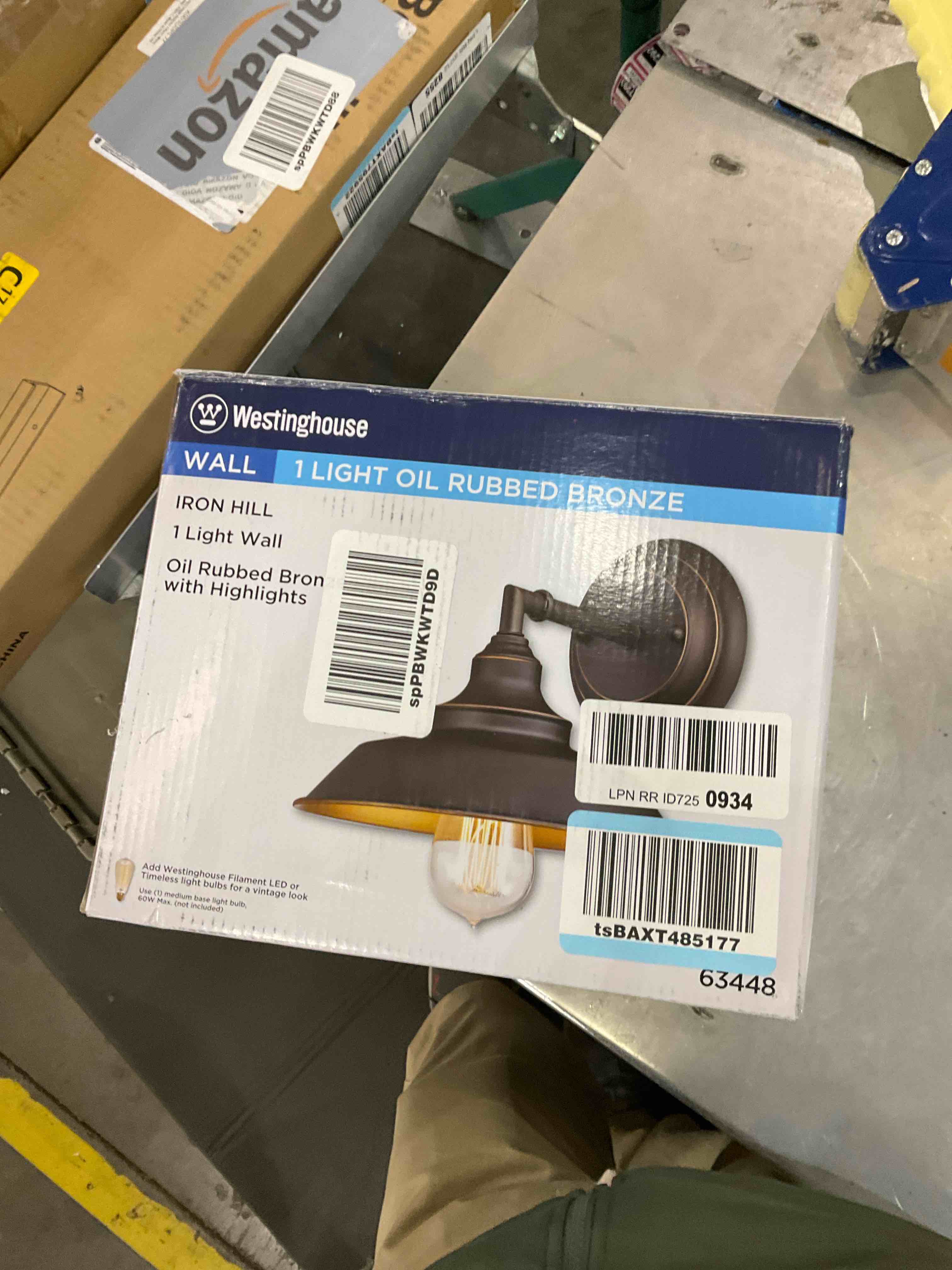 https://s3.amazonaws.com/lotting-images-prod/BargainHunt/EXS01190609_1709148316056.jpeg
