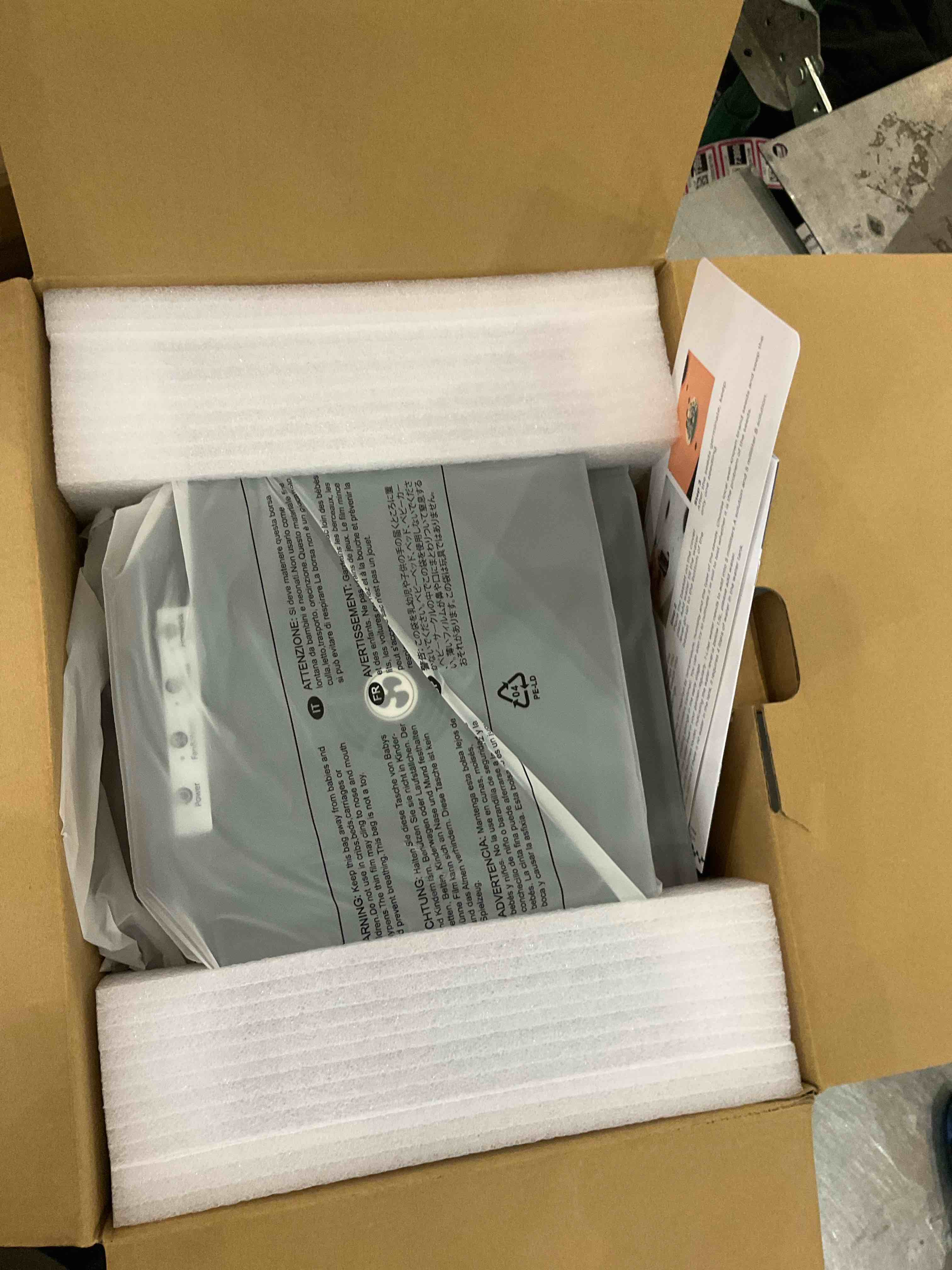 Indoor LED Hydroponic System