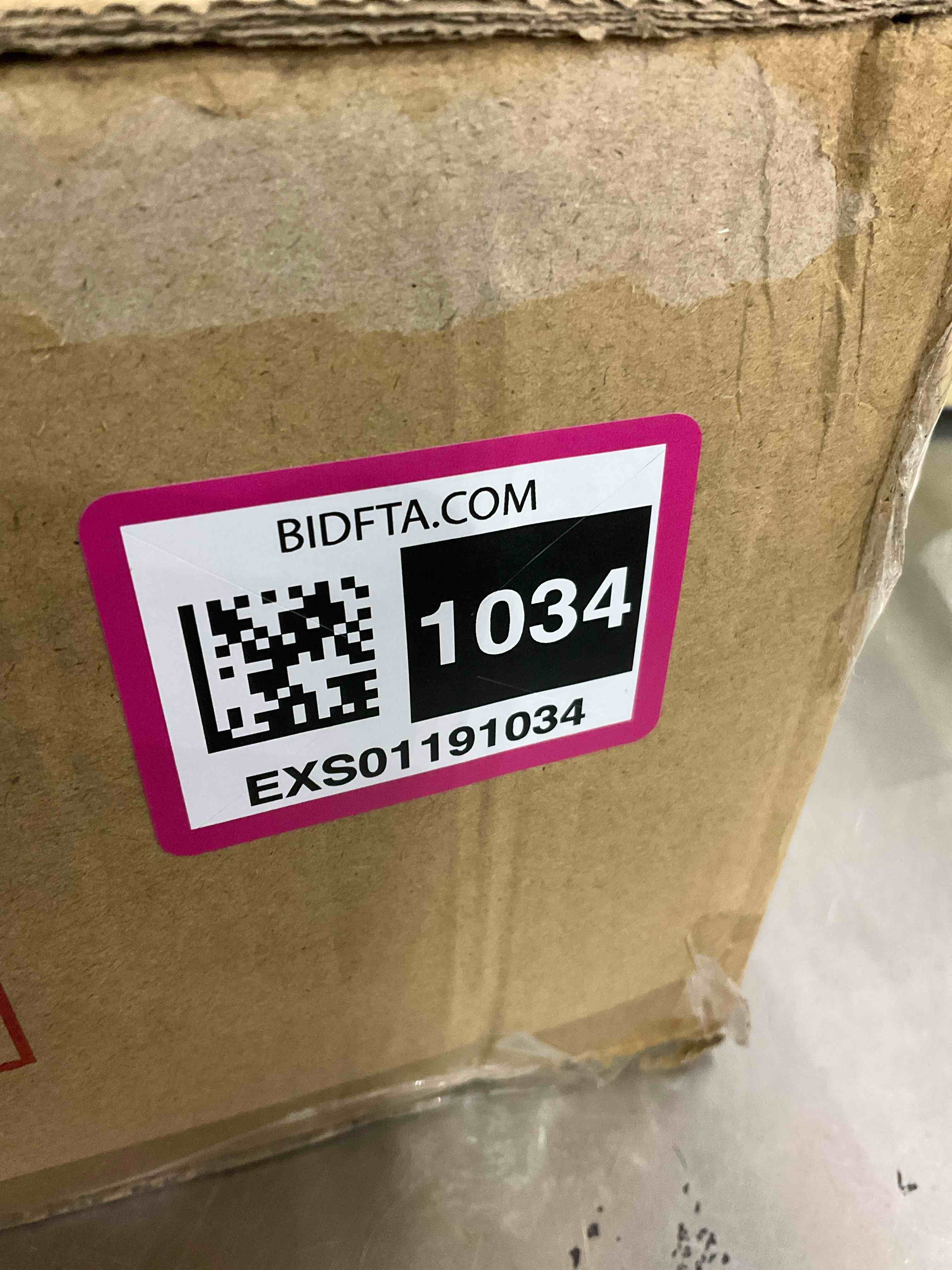 https://s3.amazonaws.com/lotting-images-prod/BargainHunt/EXS01191034_1709912693271.jpeg
