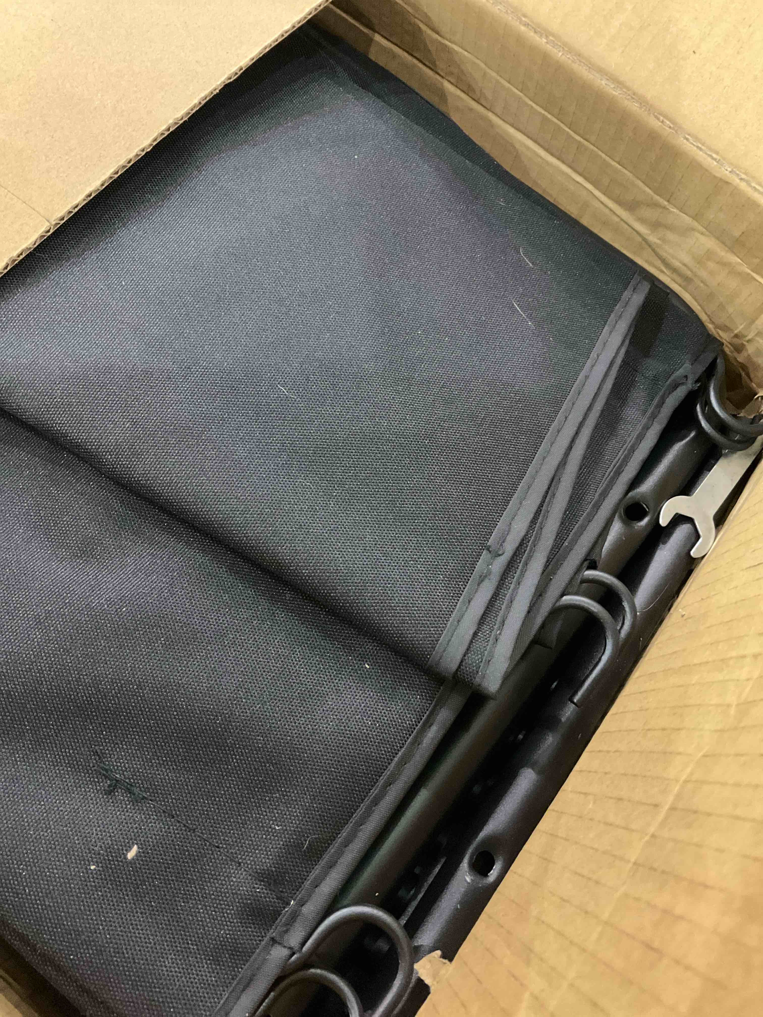https://s3.amazonaws.com/lotting-images-prod/BargainHunt/EXS01191034_1709912742968.jpeg