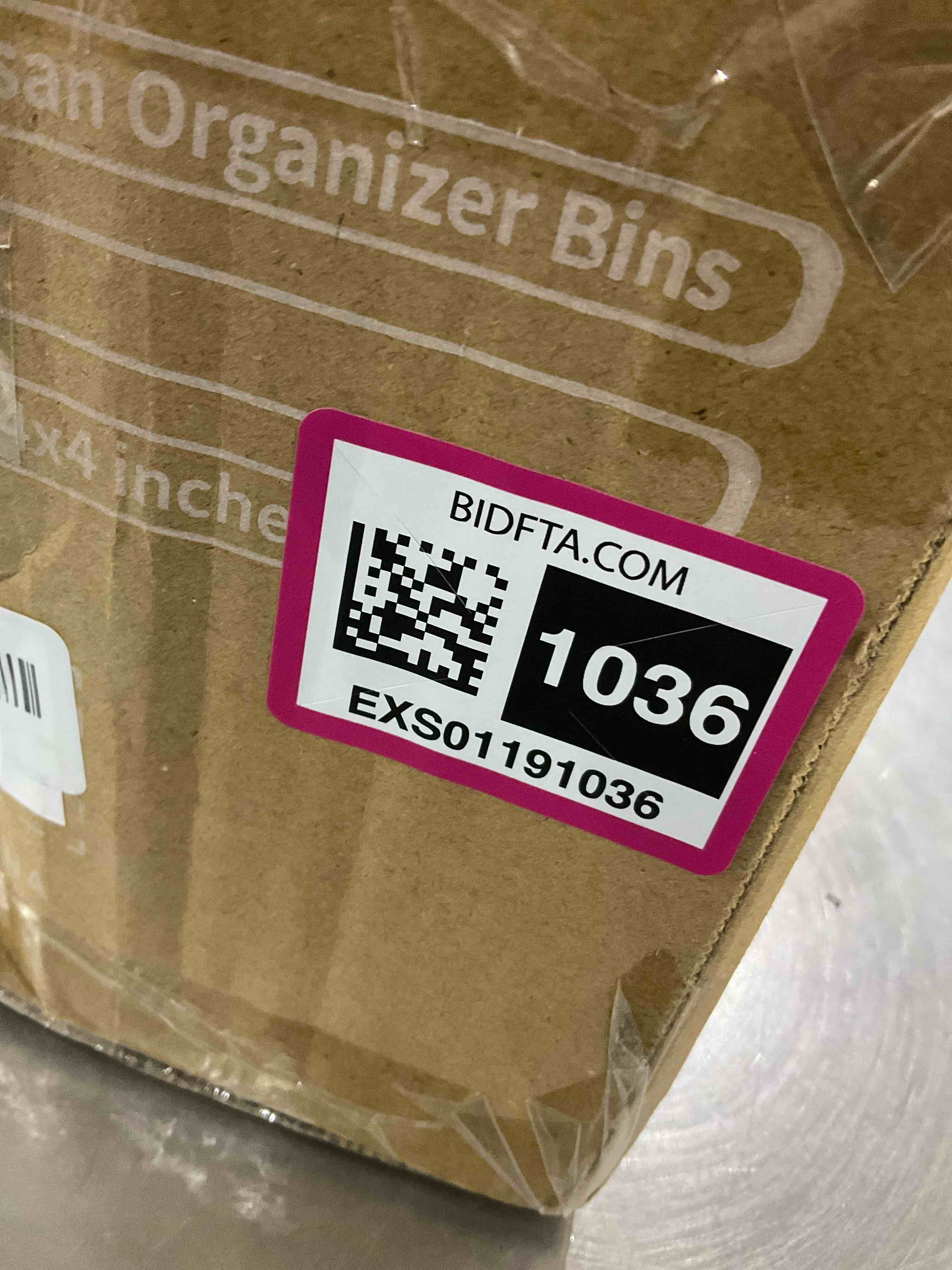 https://s3.amazonaws.com/lotting-images-prod/BargainHunt/EXS01191036_1709912845280.jpeg