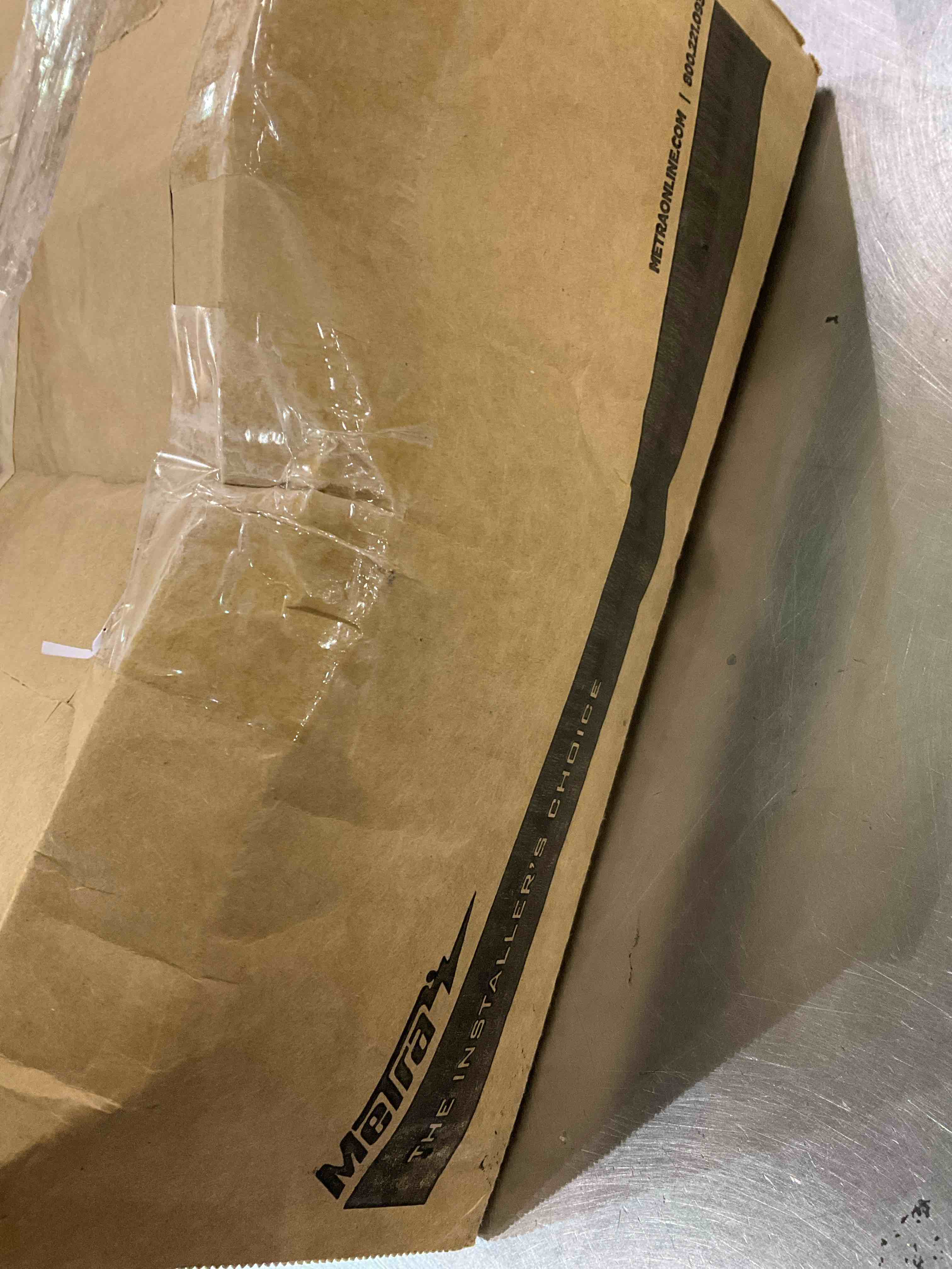 https://s3.amazonaws.com/lotting-images-prod/BargainHunt/EXS01191041_1709913371327.jpeg
