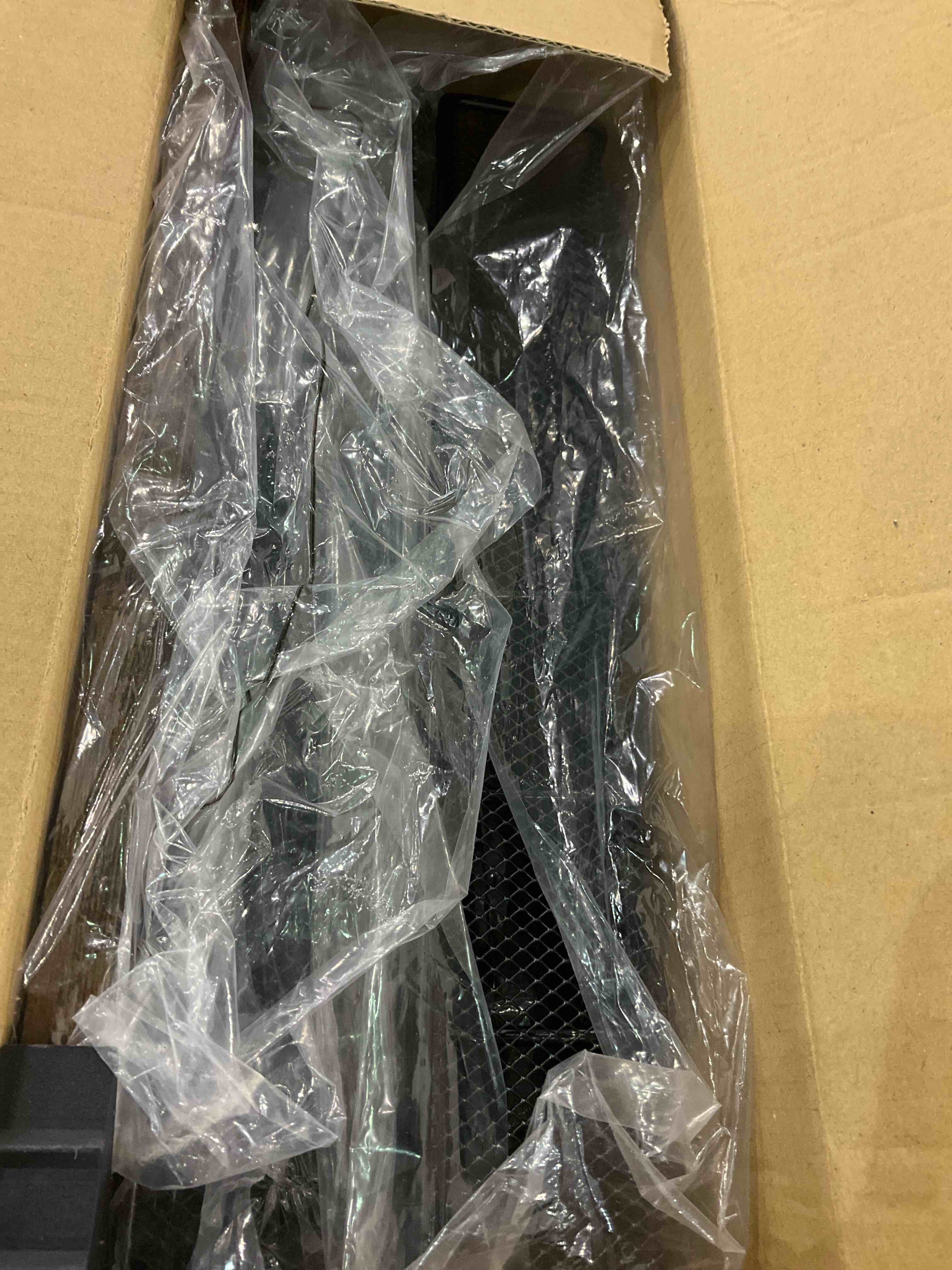 https://s3.amazonaws.com/lotting-images-prod/BargainHunt/EXS01191042_1709913433516.jpeg