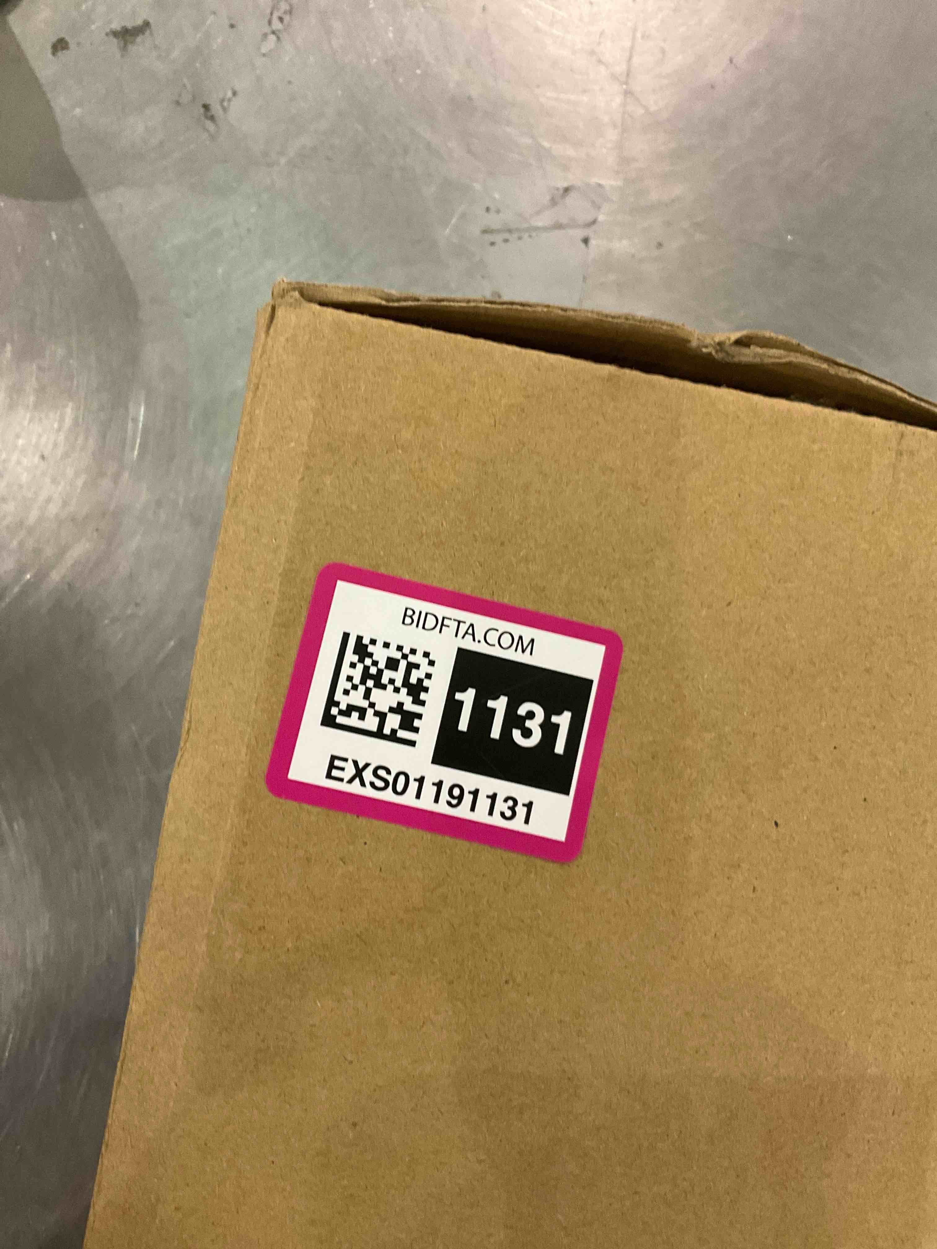 https://s3.amazonaws.com/lotting-images-prod/BargainHunt/EXS01191131_1710159633978.jpeg