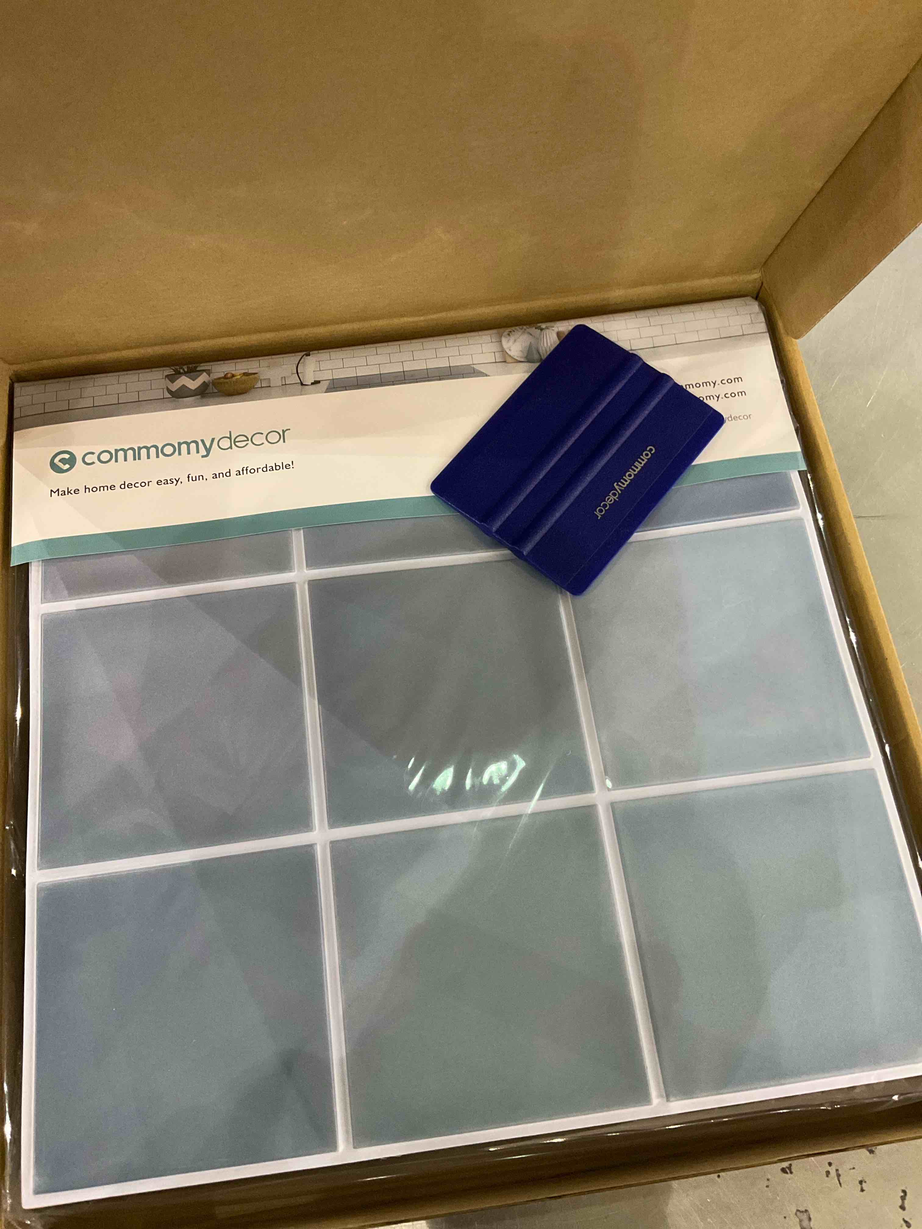 https://s3.amazonaws.com/lotting-images-prod/BargainHunt/EXS01191237_1710244791287.jpeg