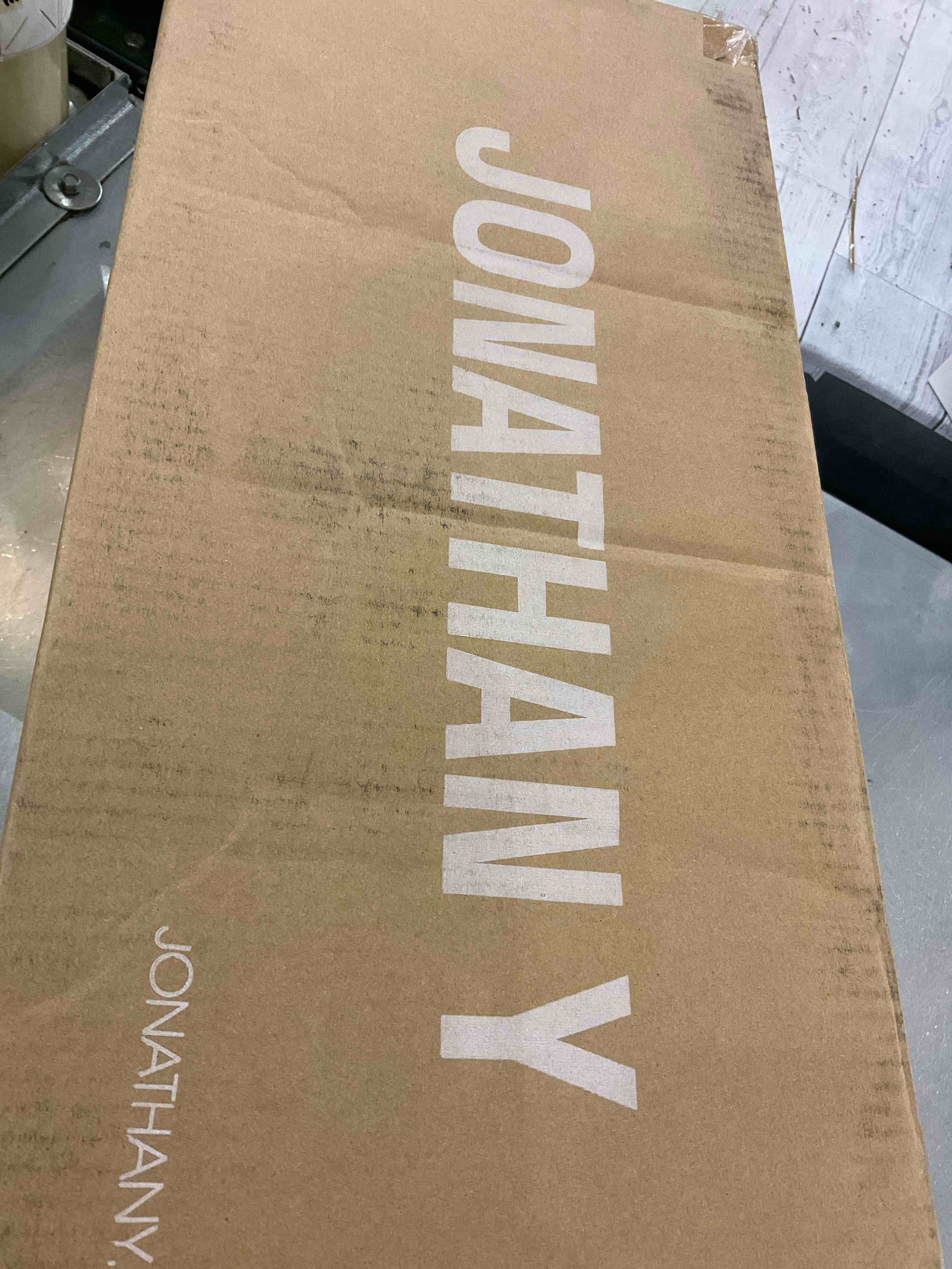 https://s3.amazonaws.com/lotting-images-prod/BargainHunt/EXS01191409_1710340544406.jpeg