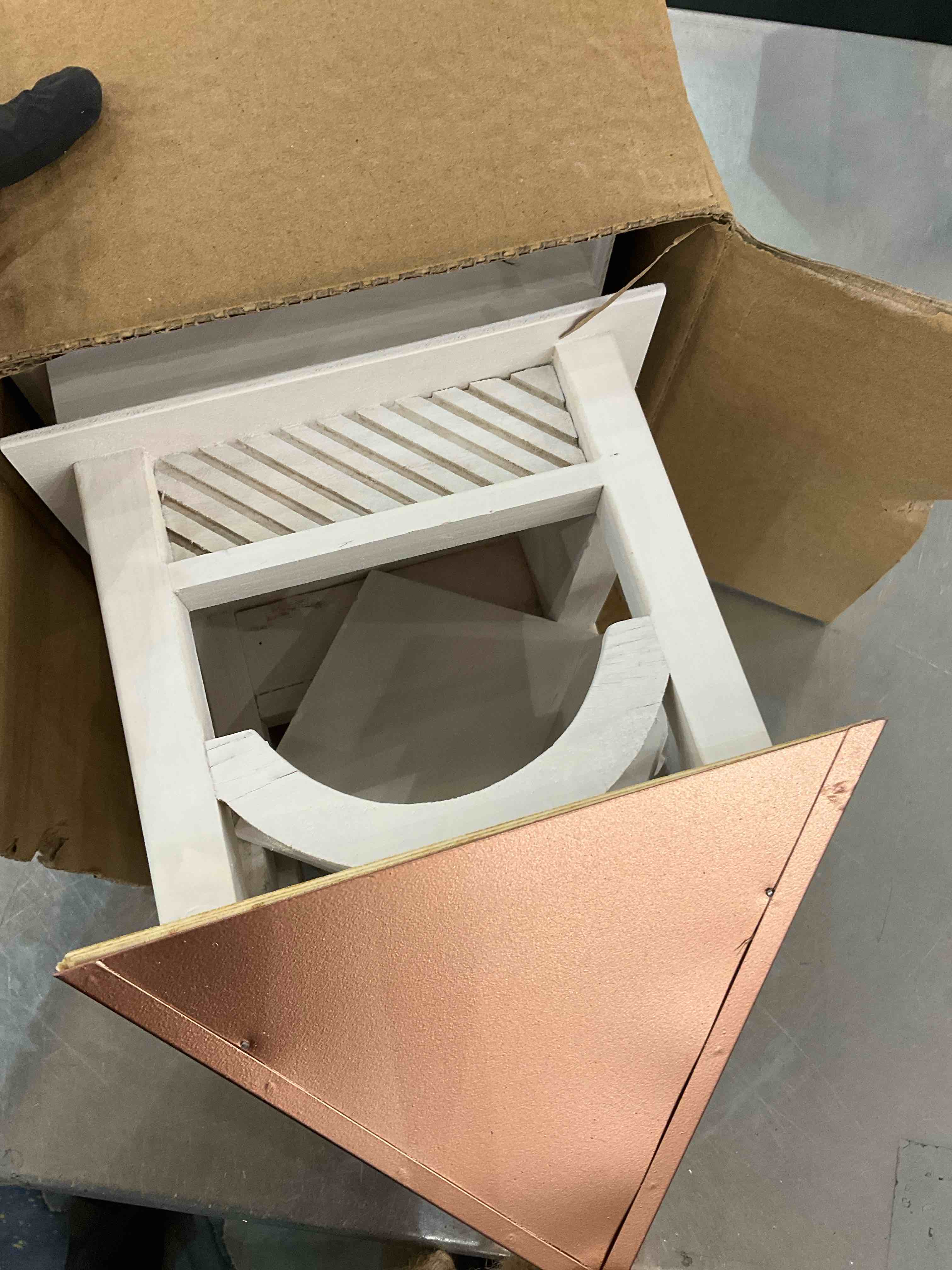 cedar alpha wild bird feeder