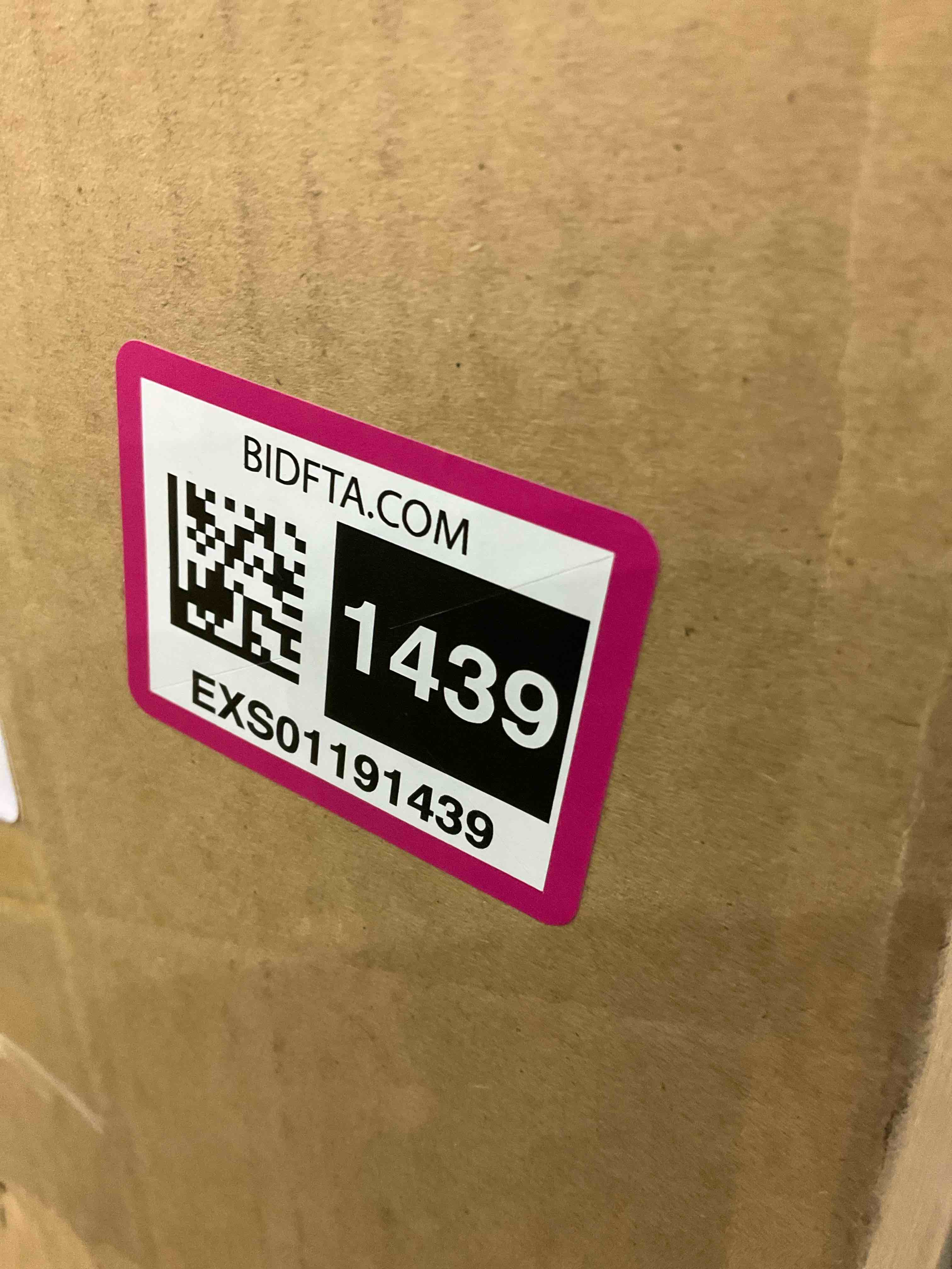 https://s3.amazonaws.com/lotting-images-prod/BargainHunt/EXS01191439_1710349559647.jpeg